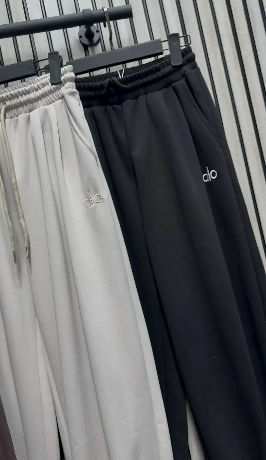 повседневные спортивные брюки,спортивные брюки,спортивные штаны,модные штаны,брюки штаны