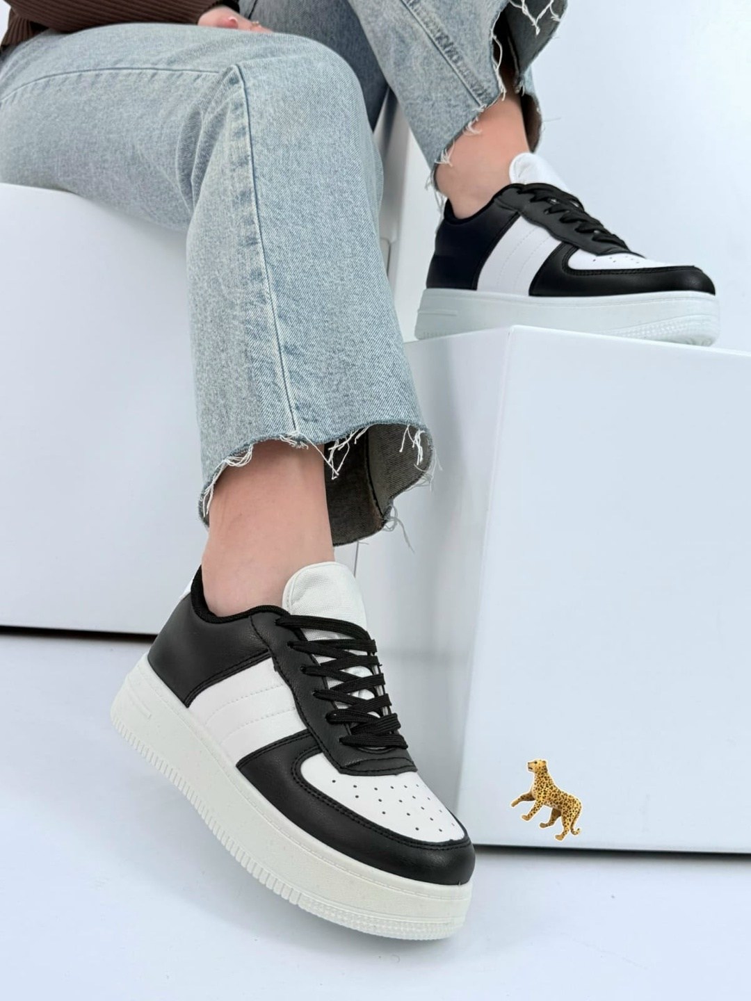 ,кроссовки женскиe,черные кроссовки,черные кроссовки женские,кроссовки повседневные