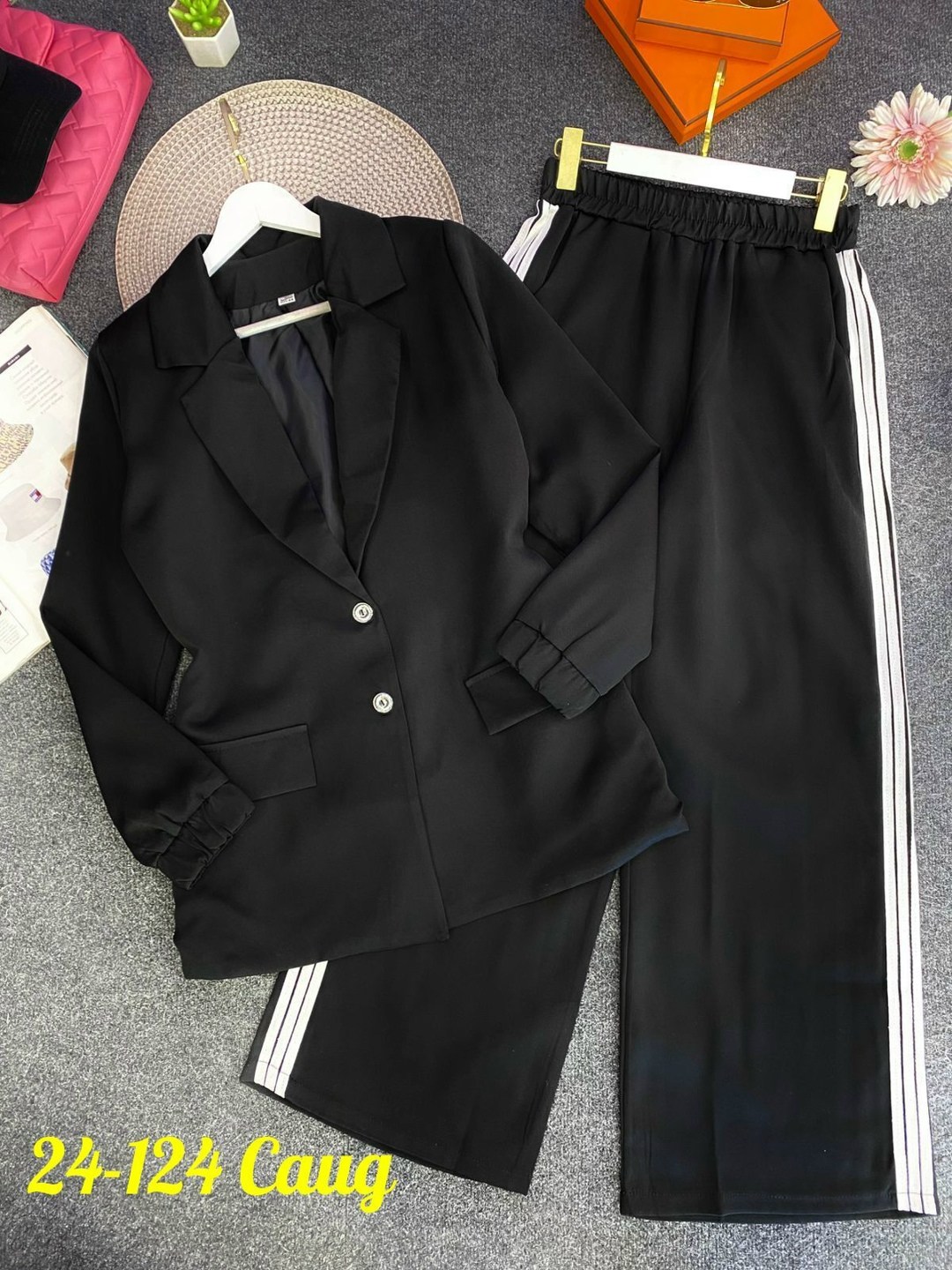 женский костюм двойка,костюм двойка модный,брючный костюм двойка в стиле спорт-шик,костюм двойка,костюм женский двойка с брюками