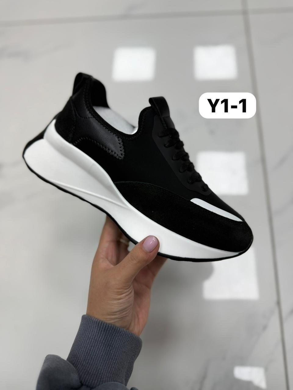 кроссовки женские,,кроссовки модные,стильные кроссовки,стильные женские кроссовки