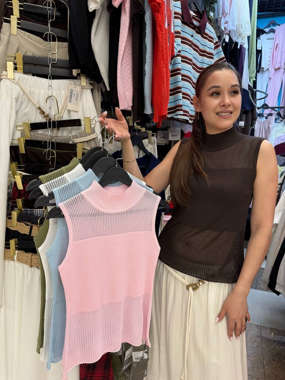 трикотажный топ,трикотажный жилет,женский вязаный жилет,трикотажный свитер,свитер без рукавов