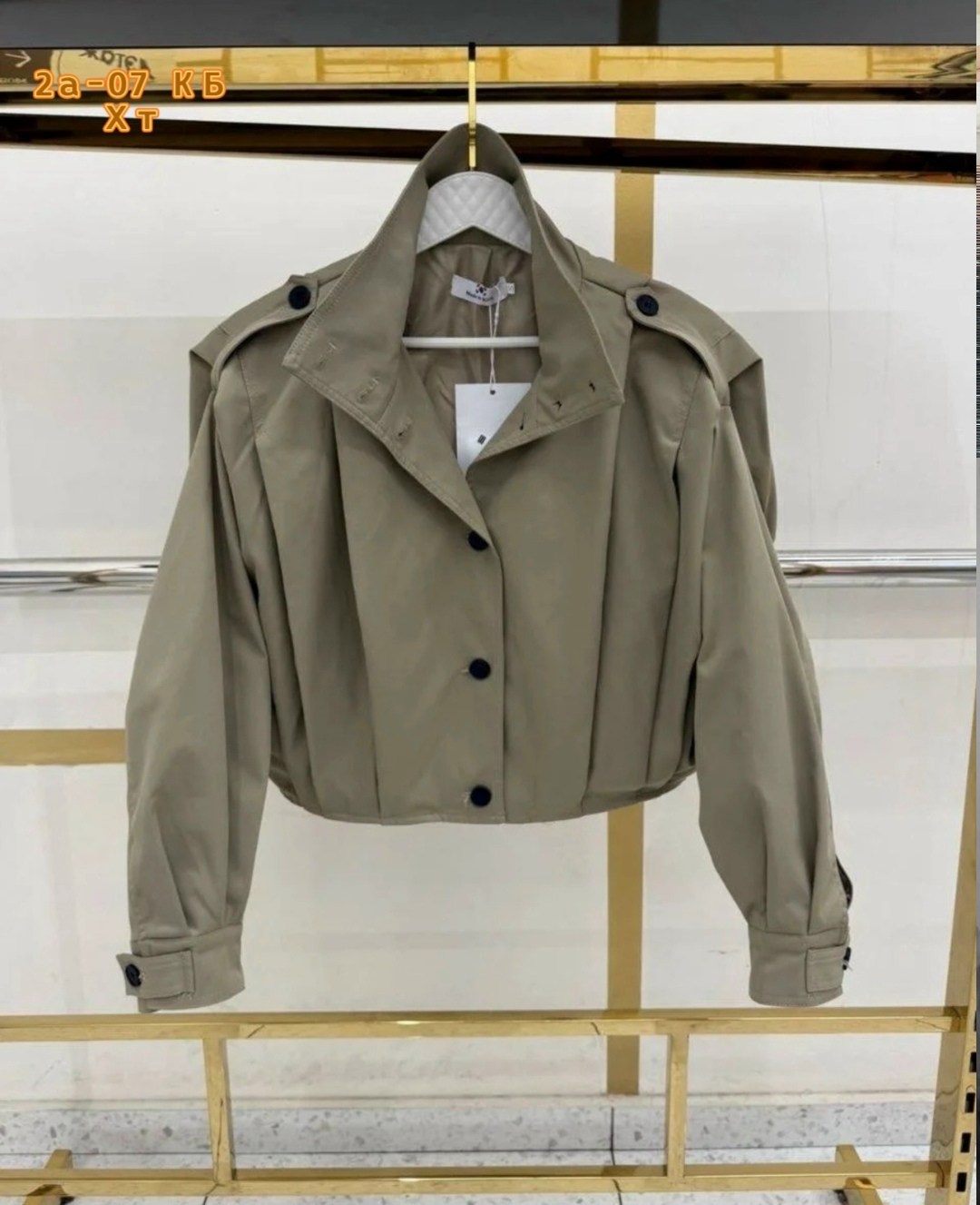 повседневная куртка,куртка модная,тренч куртка,куртка с отложным воротником,женская короткая куртка