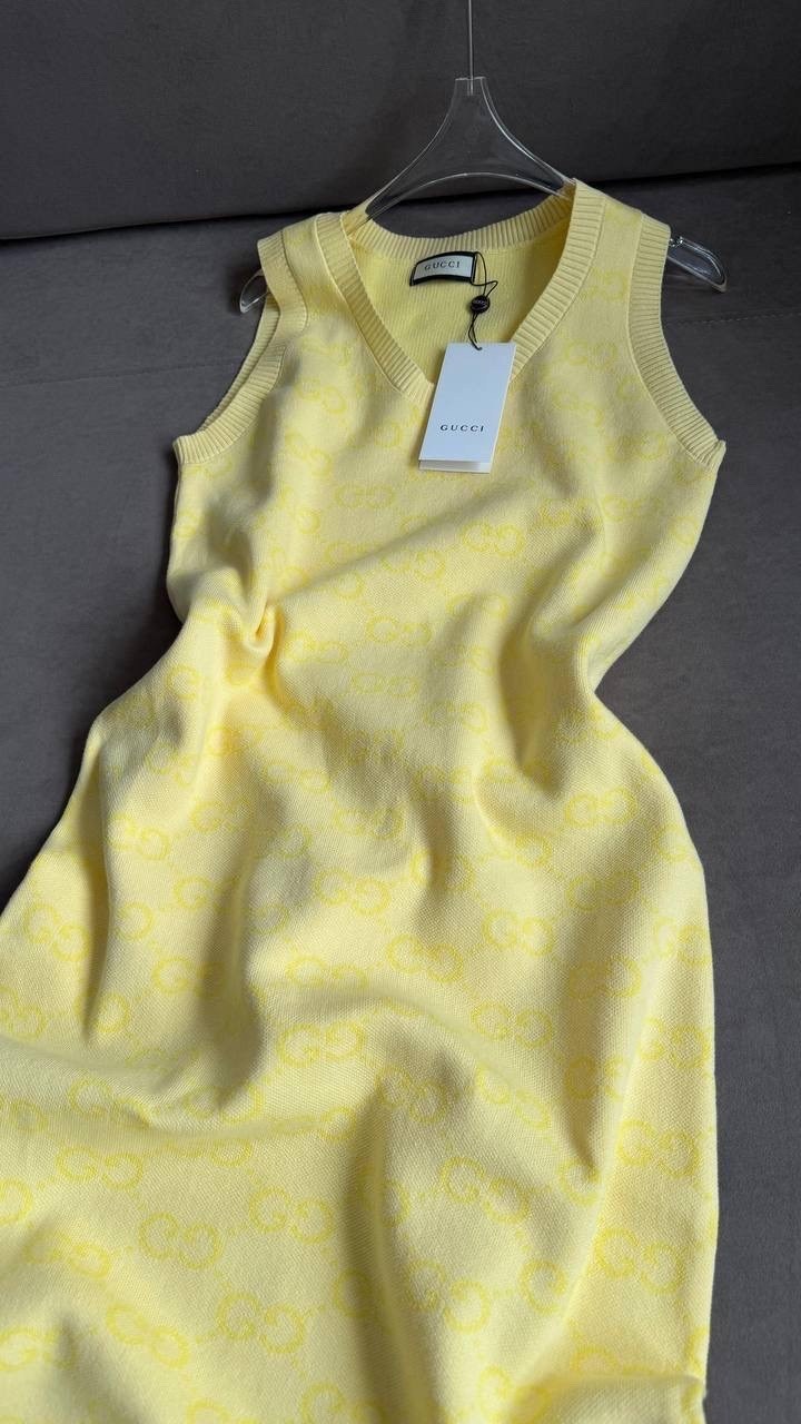 желтый свитер,желтый свитер гуччи,джемпер,безрукавка,брендовые вещи