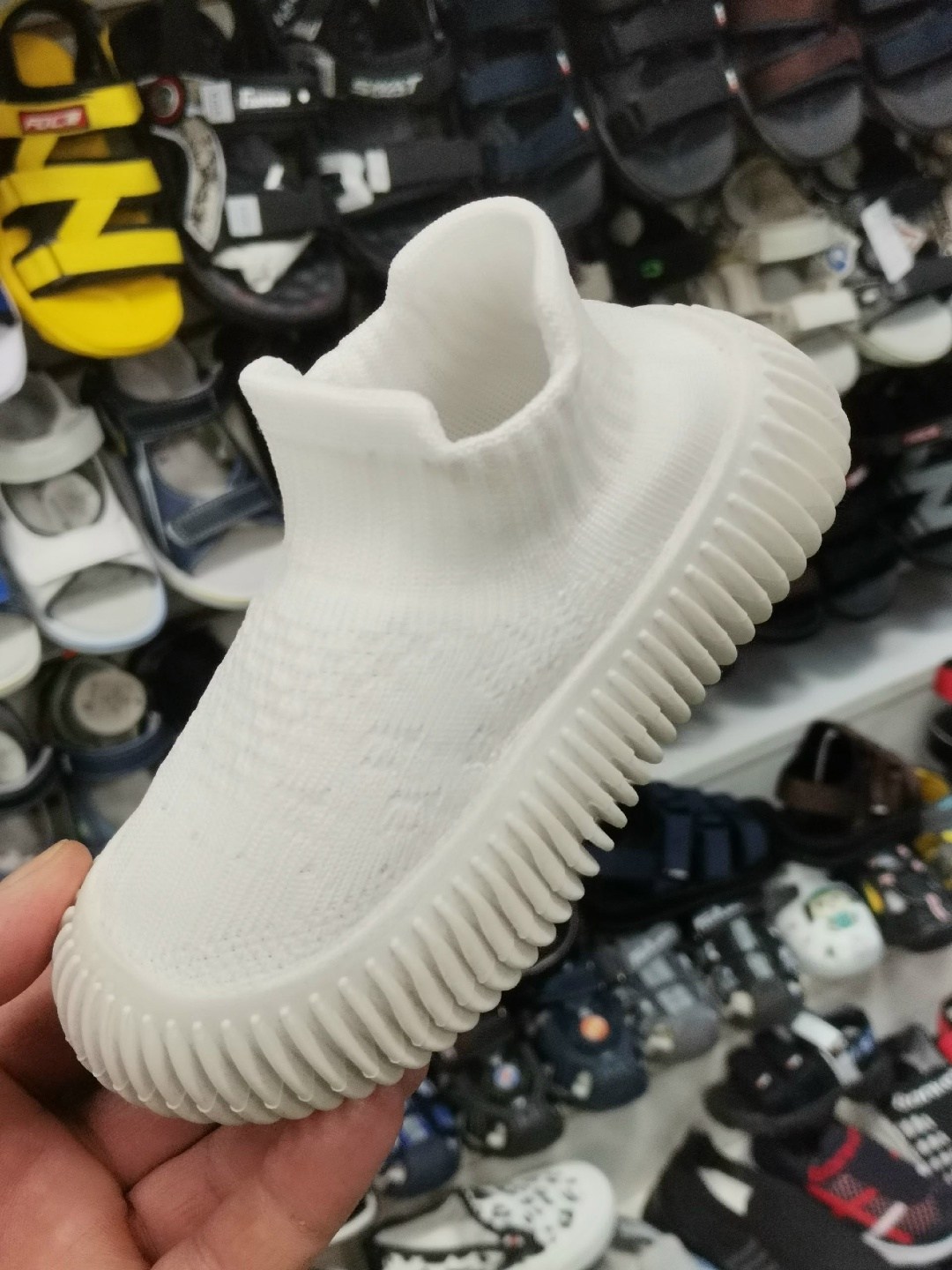 кроссовки,детские кроссовки,кроссовки изики,спортивная ,кроссовки детские текстильные yeezy boost кеды изи