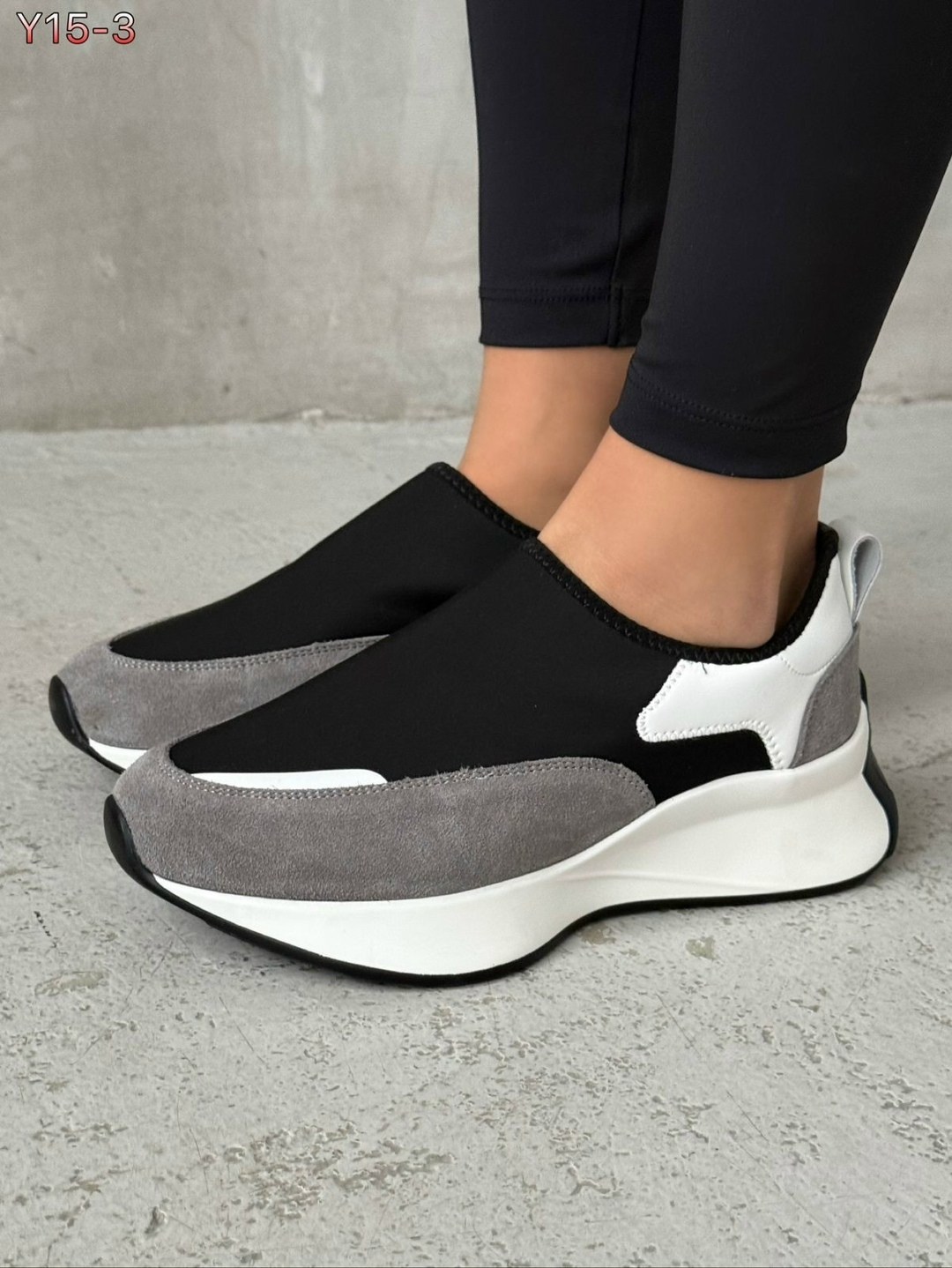 ,кроссовки женские,женская ,женские модные кроссовки,спортивная