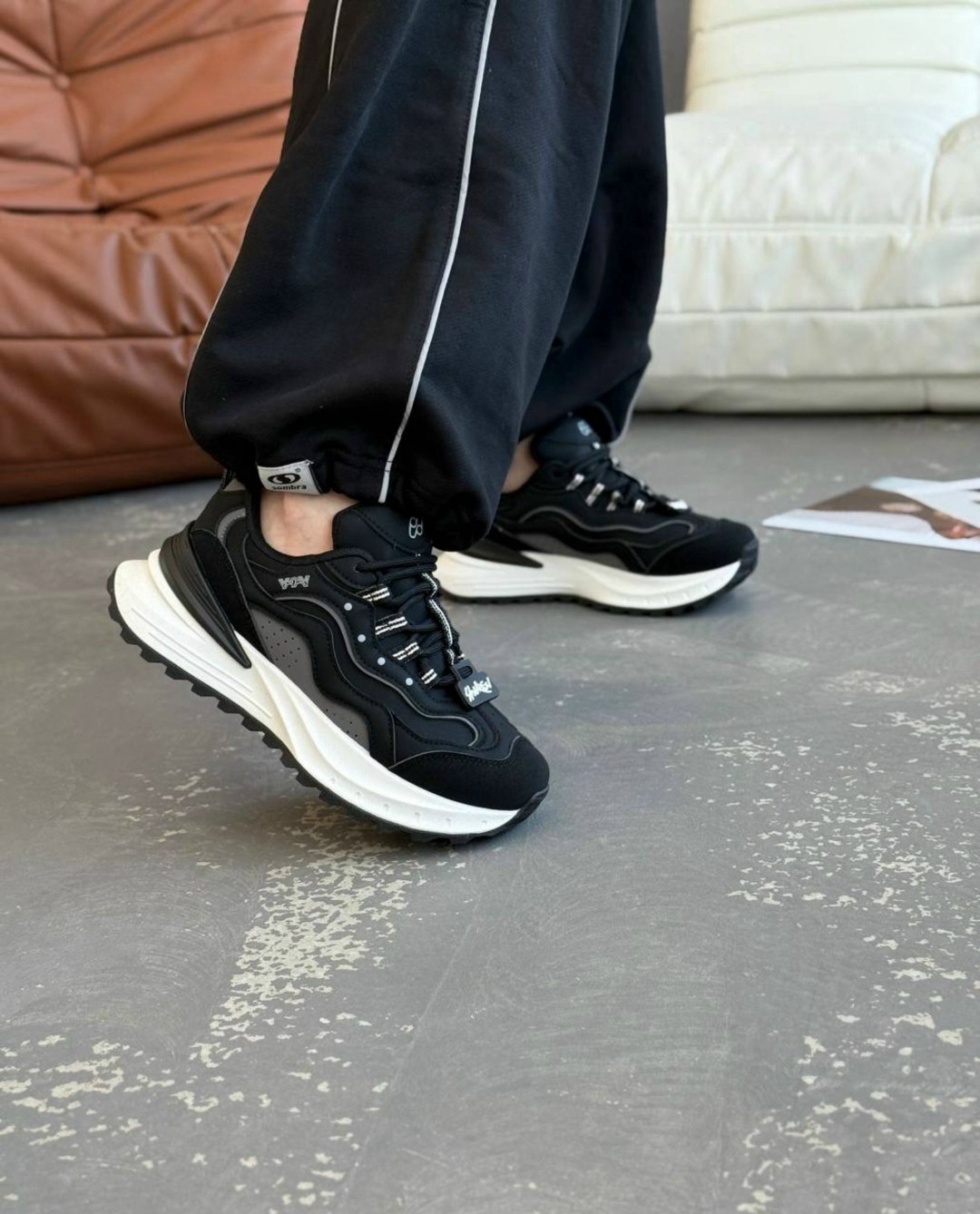 ,кроссовки женскиe,кроссовка,модные кроссовки,спортивная