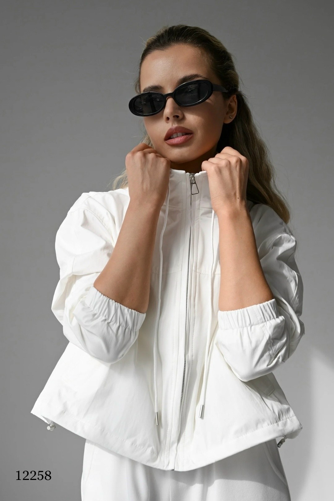 куртка оверсайз,куртка женская,легкая куртка,ветровка женская,куртка укороченная