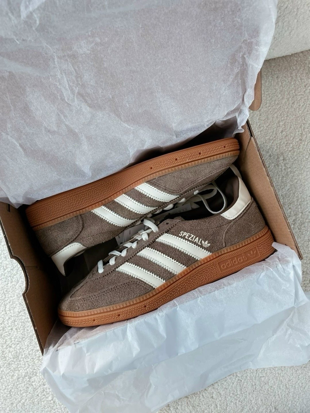 кроссовки adidas spezial,кроссовки adidas handball spezial,adidas originals handball spezial,кроссовки adidas originals handball spezial,