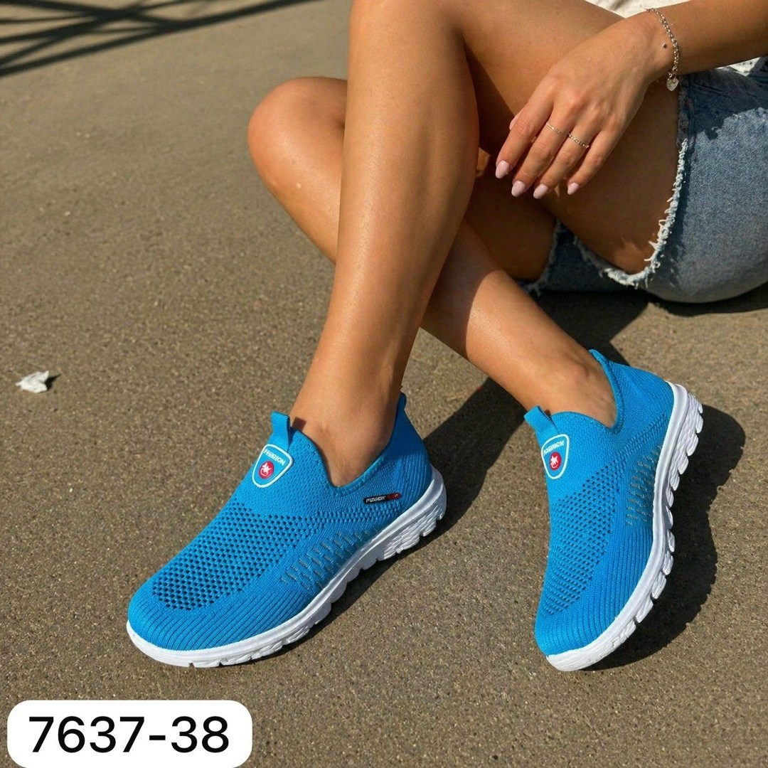 ,кроссовки женскиe,слипоны женские,кроссовки облегченные,слипоны кроссовки