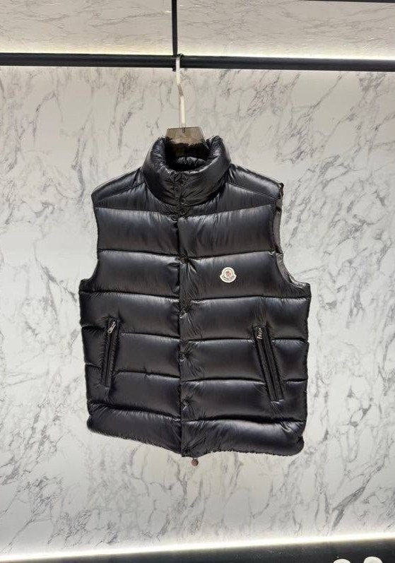 жилетка moncler,жилет moncler,жилет монклер,жилетка монклер,moncler мужской жилет