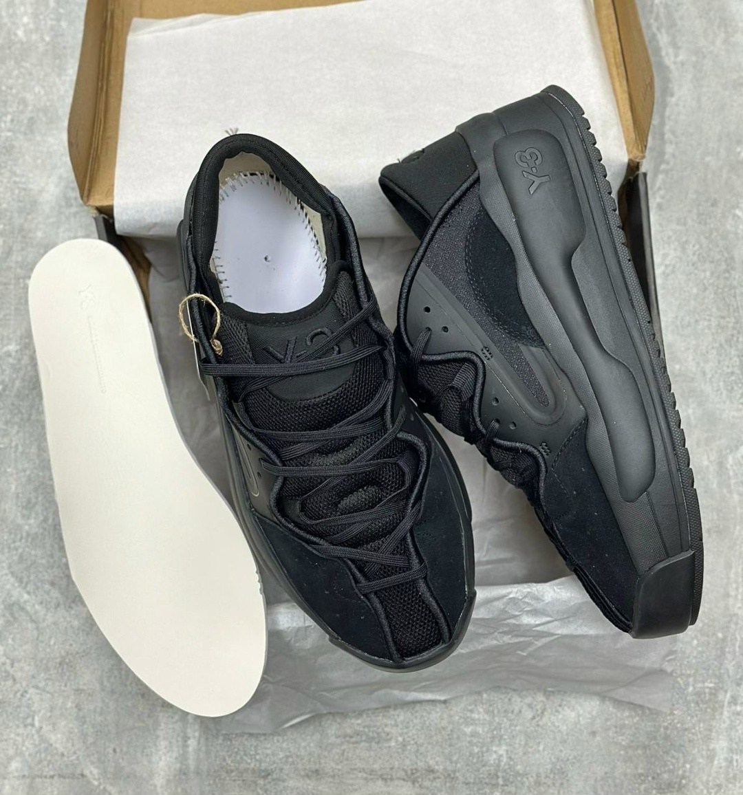 ,кроссовки adidas,мужская  кроссовки,черные кроссовки,мужские кроссовки