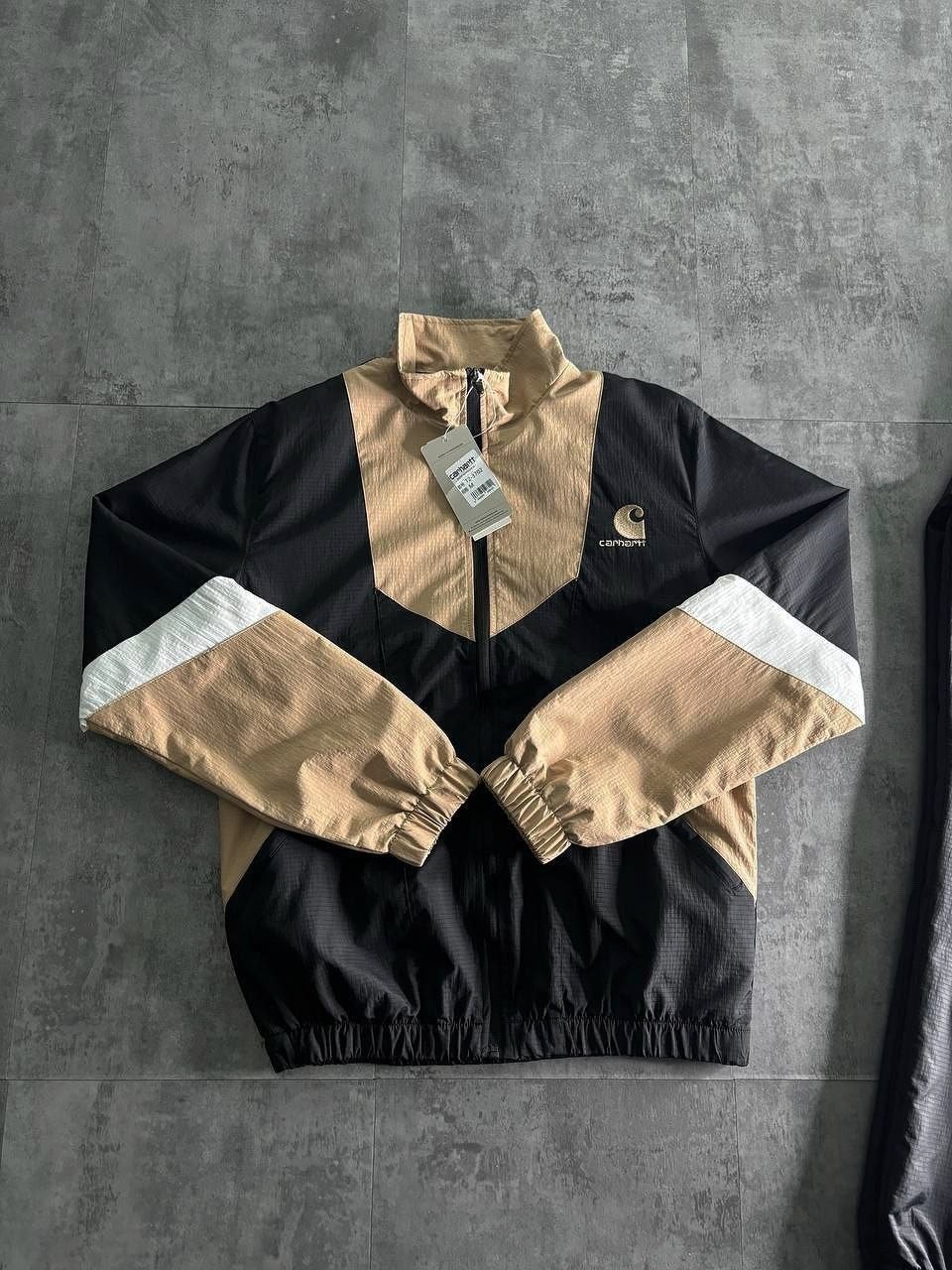 спортивный костюм carhartt,спортивные костюмы мужские,спортивные костюм,спортивный костюм adidas 90х,спортивный костюм adidas