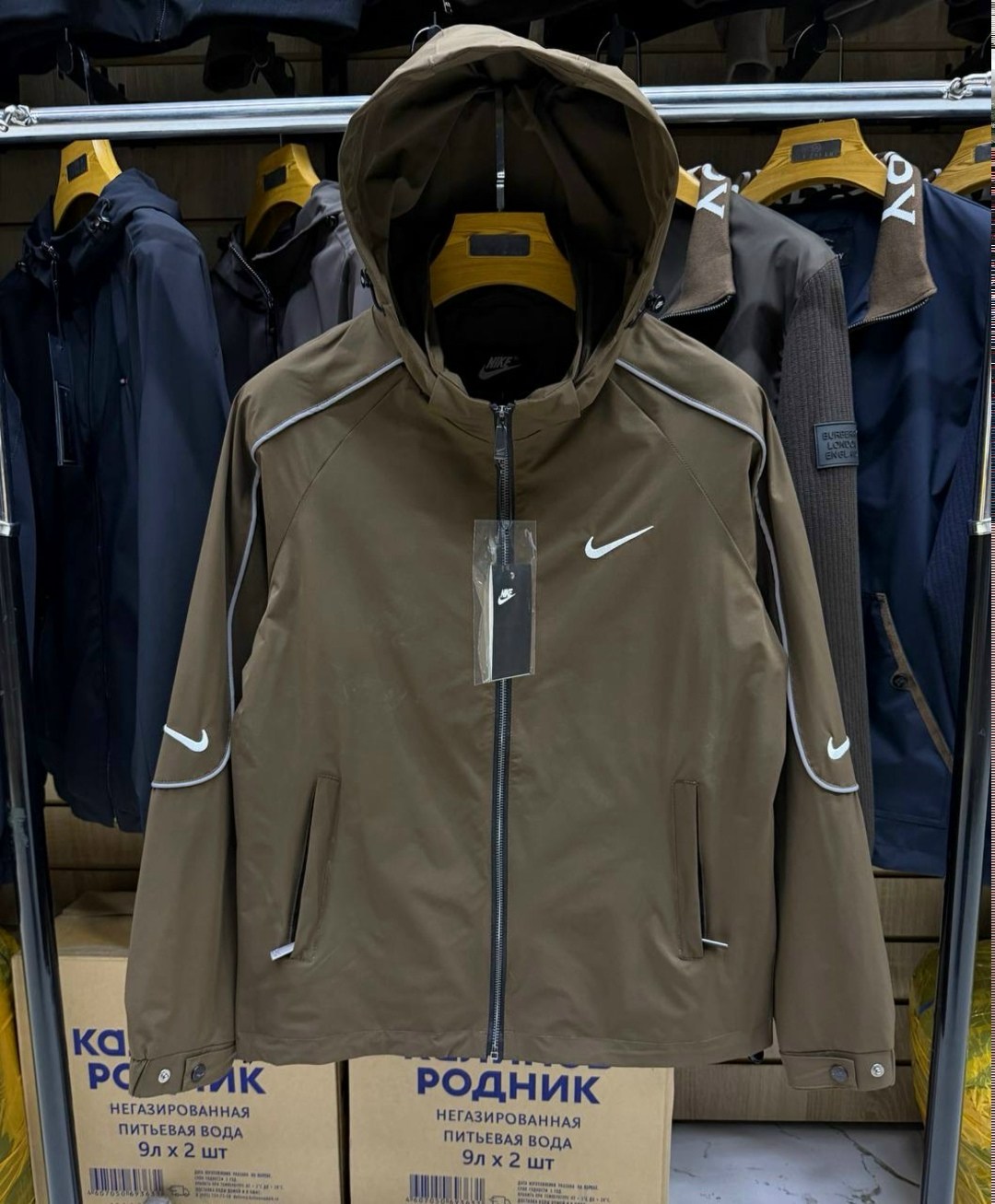 ветровка nike,куртка мужская nike,куртка nike демисезонная,повседневная куртка,демисезонная куртка спортивная