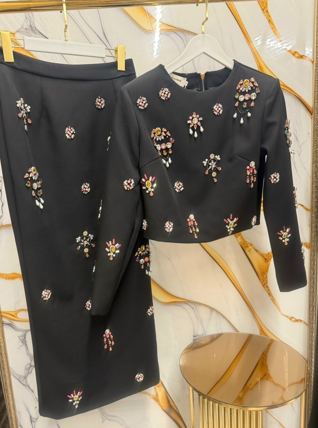 элегантный наряд,элегантное платье,модное платье,платье стильное,платье футляр