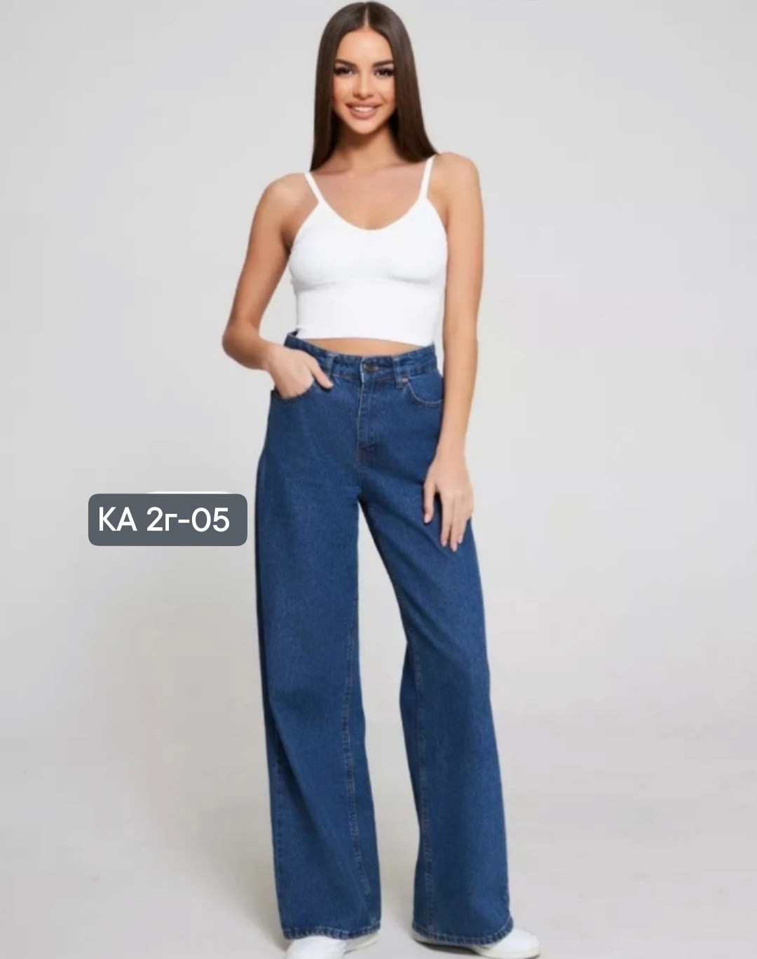 женский топ на тонких бретелях,женские топы,топ женский черный,кроп топ,топ с чашками на бретелях