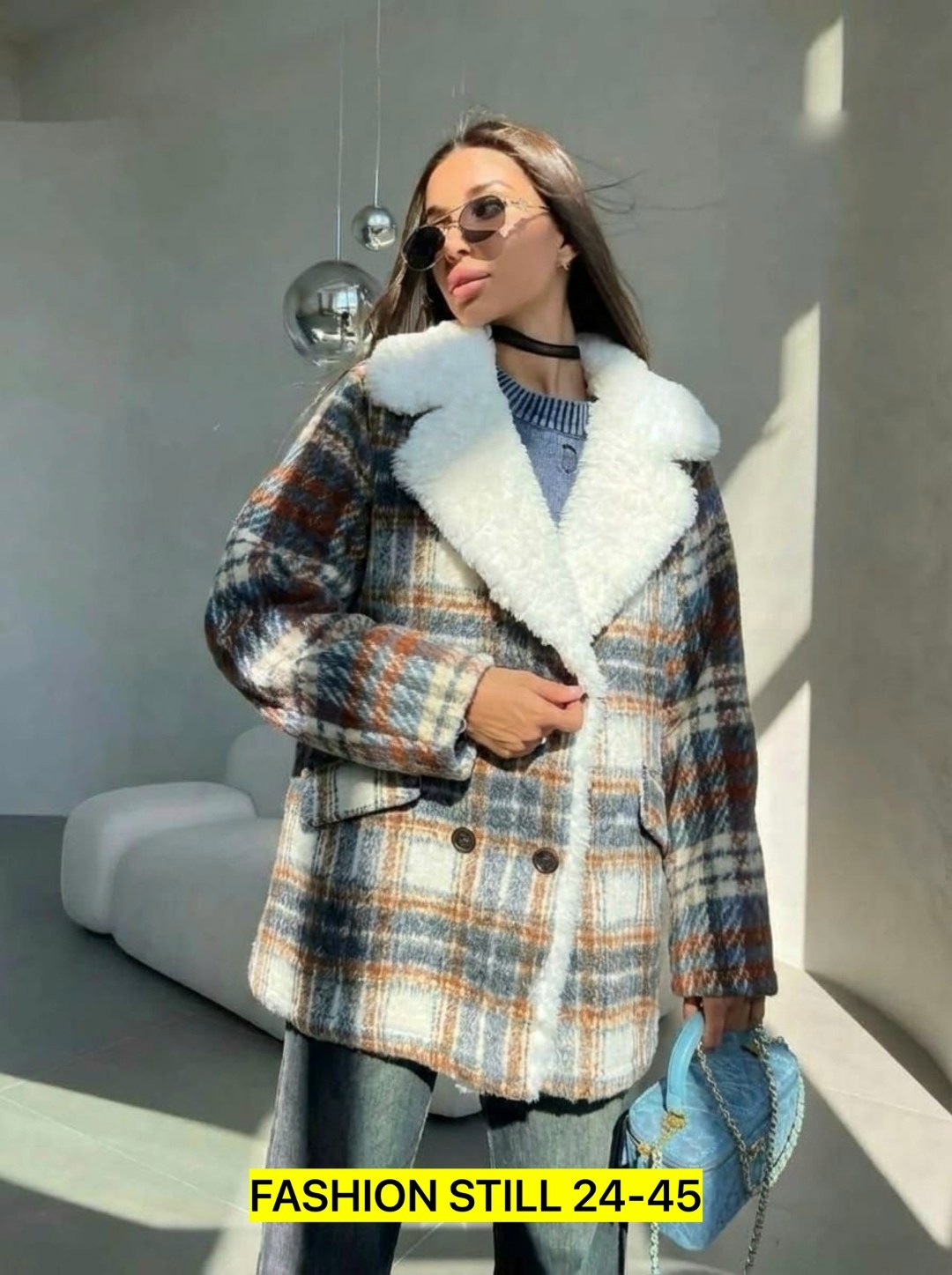 женская верхняя одежда дублёнка,дубленка женская зимняя,пальто в клетку демисезонное,дублёнка с пушистым воротником и клетчатой расцветкой,пальто модное