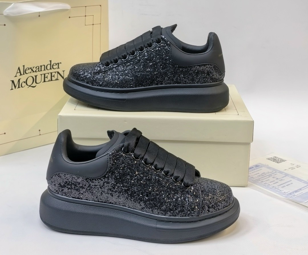 кроссовки alexander mcqueen,кроссовки женские alexander mcqueen,alexander mcqueen кроссовки блестящие,alexander mcqueen,alexander mcqueen shoes