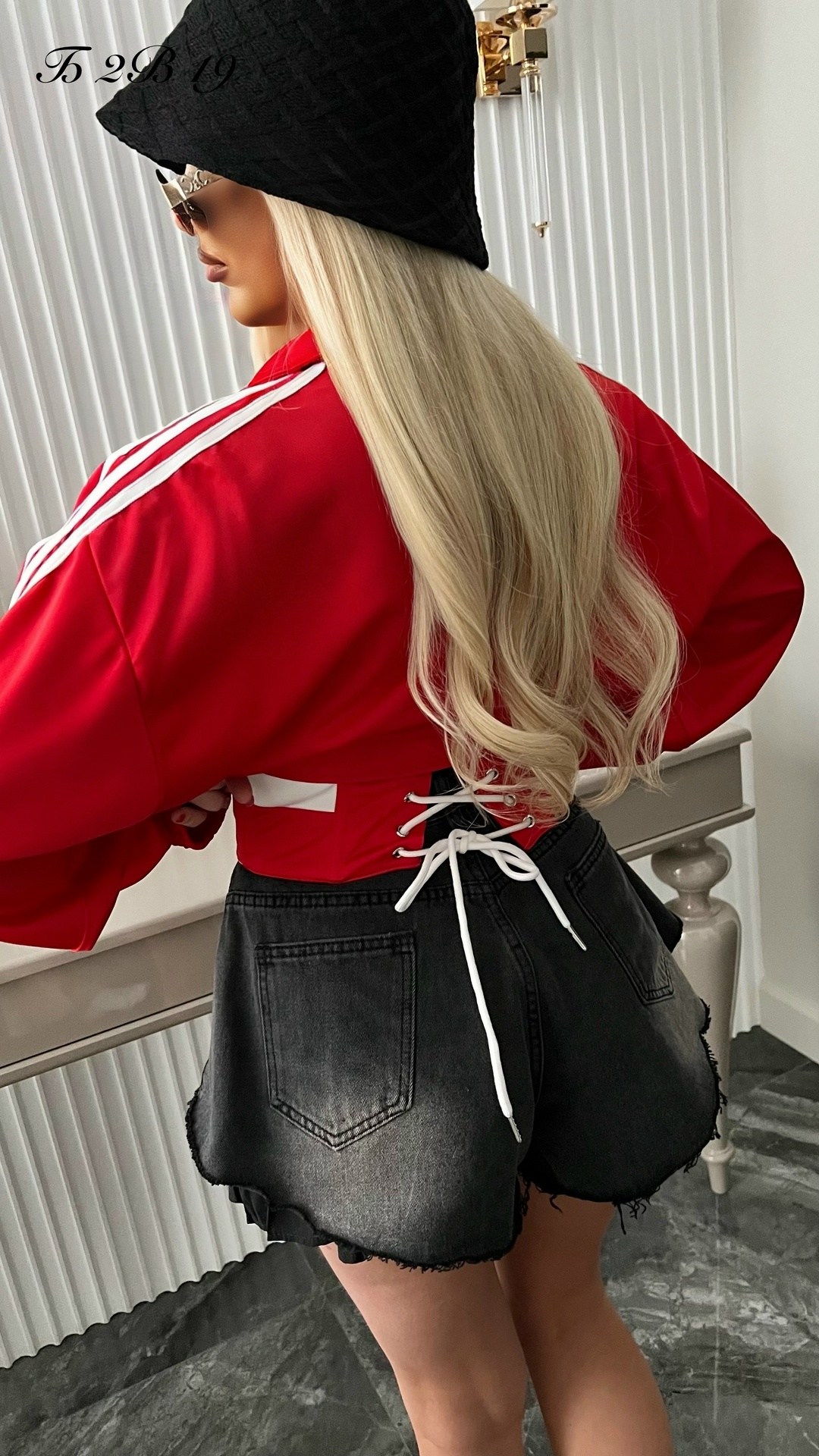 куртка бомбер,стильные костюмы,куртка женская бомбер,куртка женская,костюм с юбкой