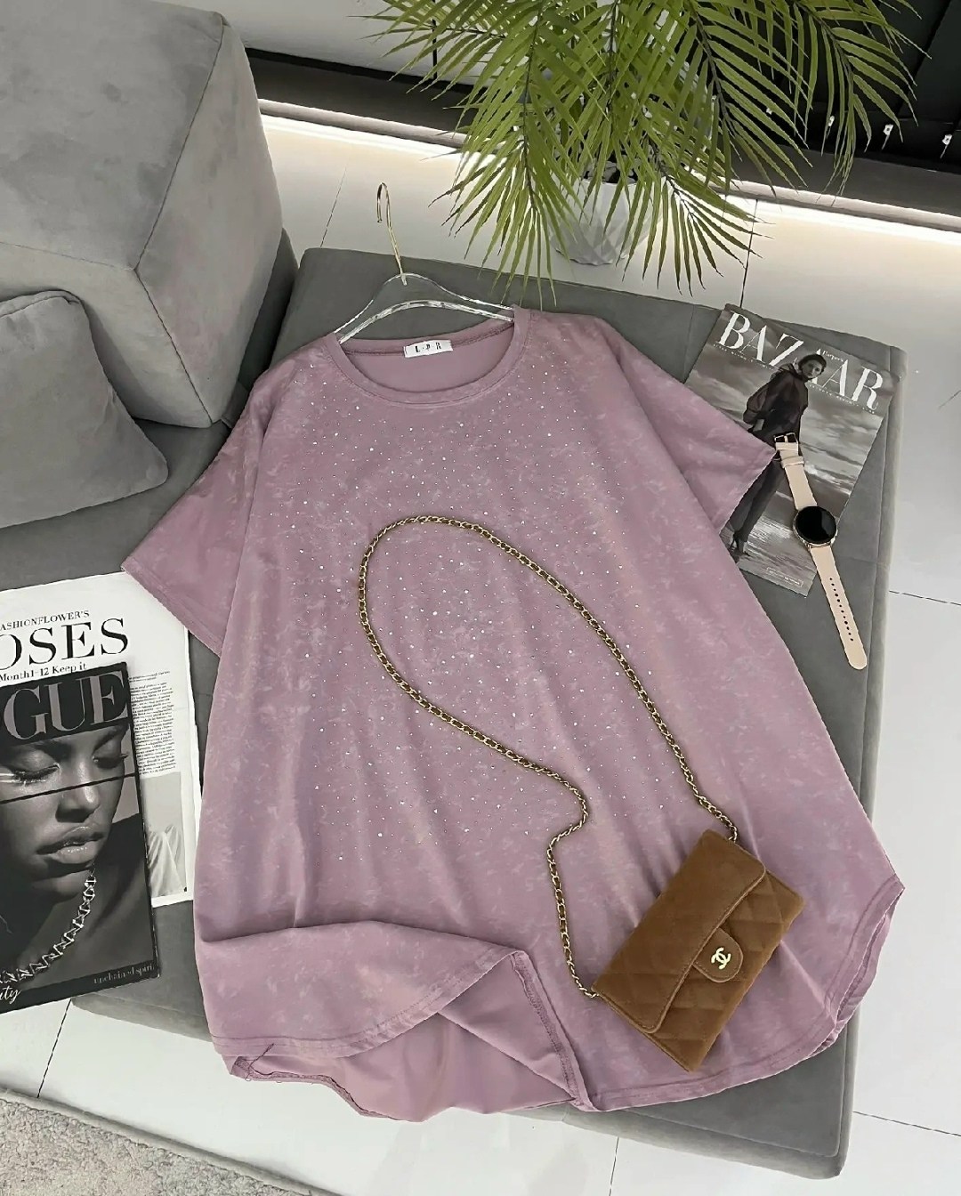 футболка оверсайз варенка со стразами серая варенка micca,футболка со стразами оверсайз temnaystar,футболка оверсайз со стразам,футболка женская оверсайз со стразами,футболка серая оверсайз со стразам