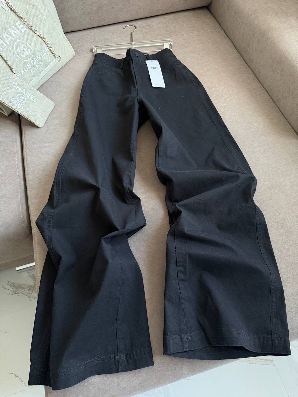 широкие брюки,брюки с широкими штанинами,брюки карго широкие,брюки карго,штаны широкие