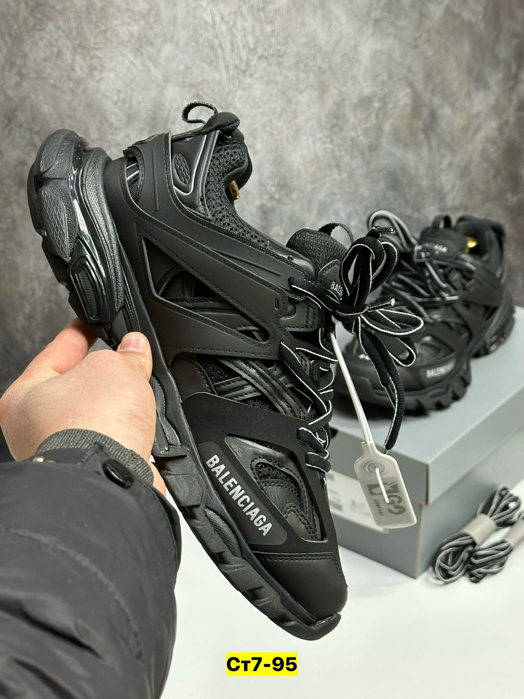 кроссовки balenciaga track,кроссовки balenciaga,кроссовки balenciaga женские,кроссовки баленсиага track balenciaga,мужские кроссовки balenciaga track в стиле баленсиага черные многослойная подошва