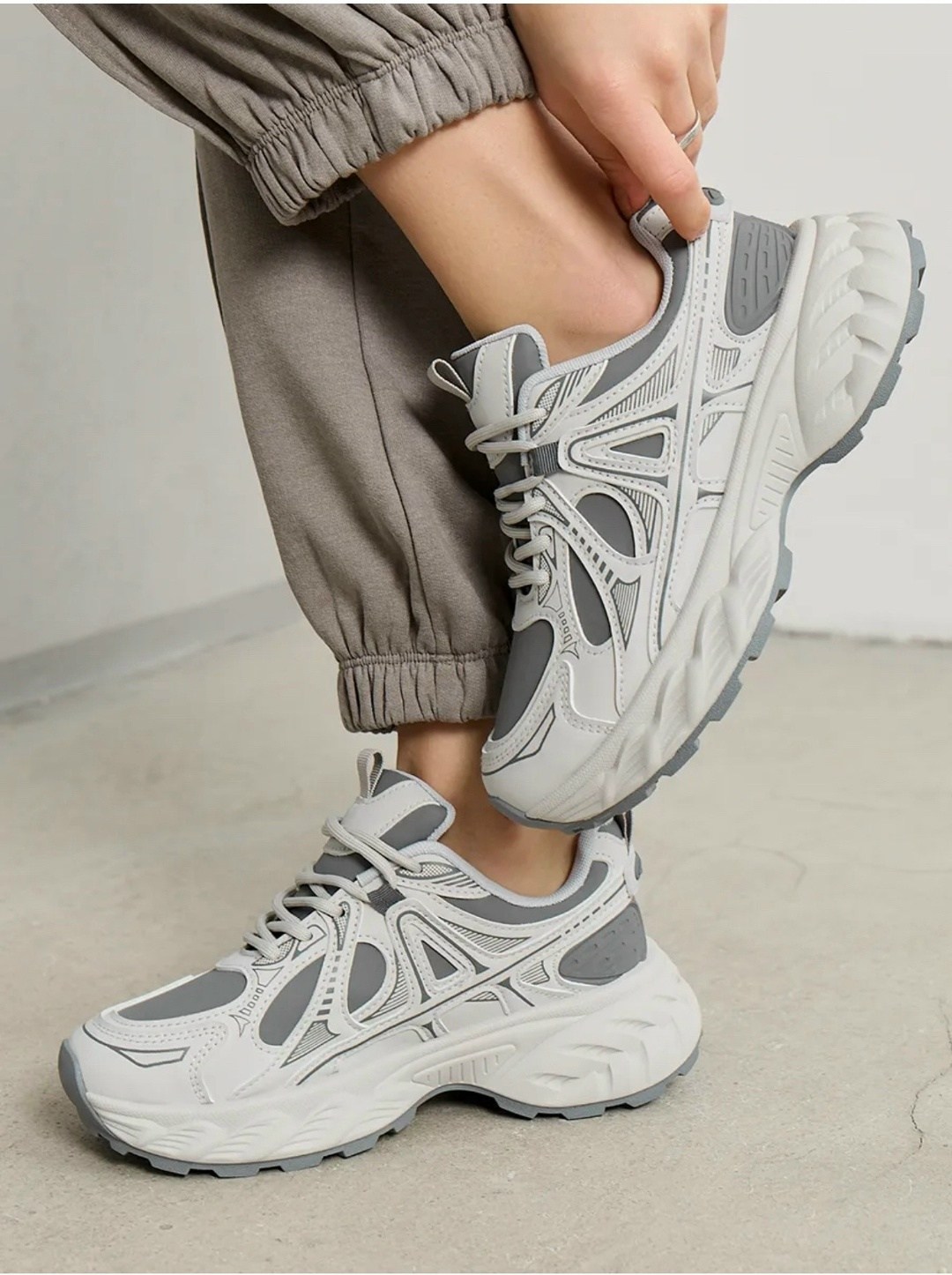 кроссовки,кроссовки женскиe,женские массивные кроссовки,спортивная ,модные женские кроссовки 2025