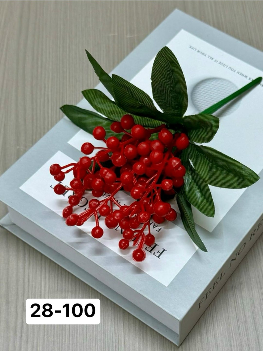 искусственные ягоды,искусственные ягоды для декора,красная ягода,искусственные красные ягоды,веточка с красными ягодами