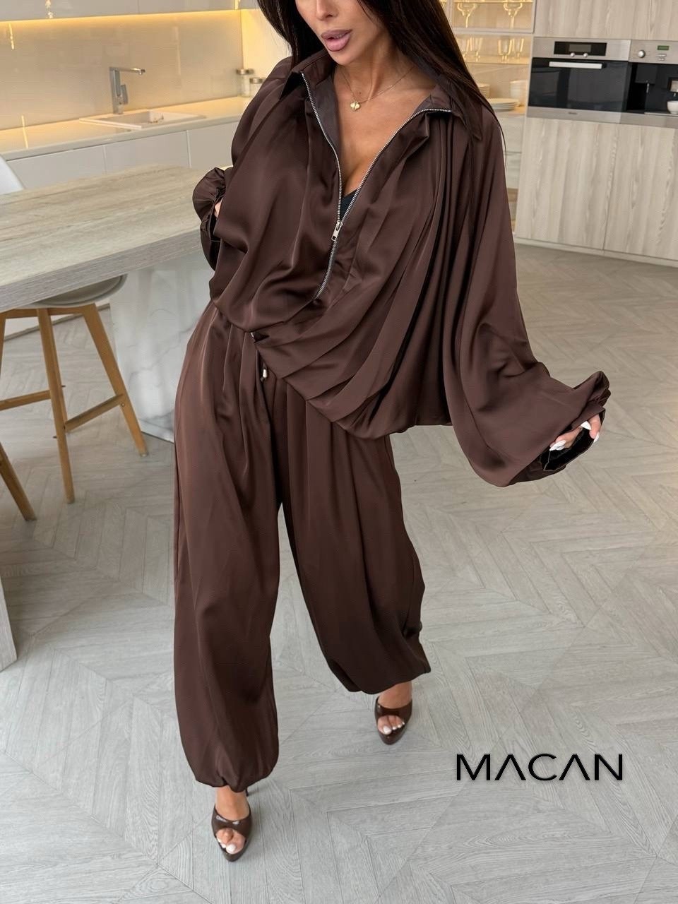 брючный костюм annete a4181,брючный костюм,шелковый женский костюм,шелковый костюм,брючный костюм женский