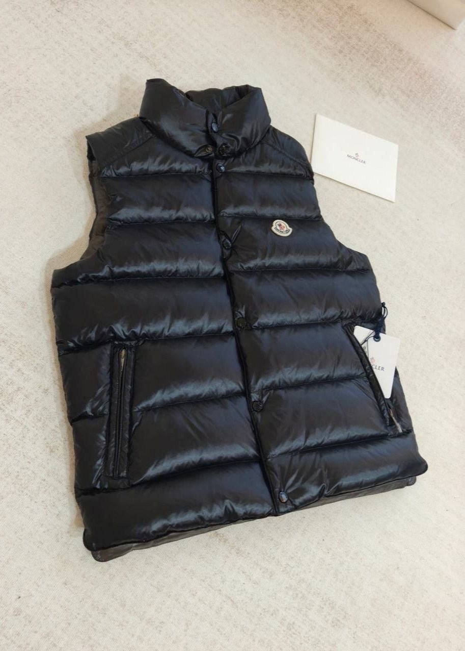 жилетка moncler,жилет moncler,жилет монклер,жилетка монклер,moncler мужской жилет