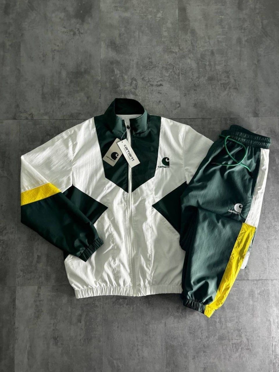 спортивный костюм carhartt,спортивные костюмы мужские,спортивные костюм,спортивный костюм adidas 90х,спортивный костюм adidas