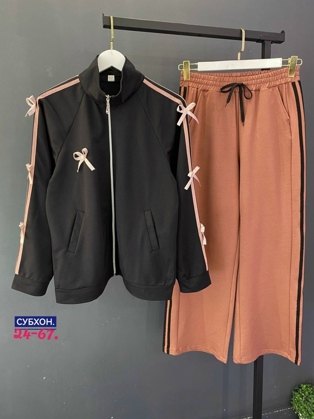 костюм спортивный женский,костюм спортивный,костюм спортивные женские костюмы,трикотажные костюмы,костюм с лампасами