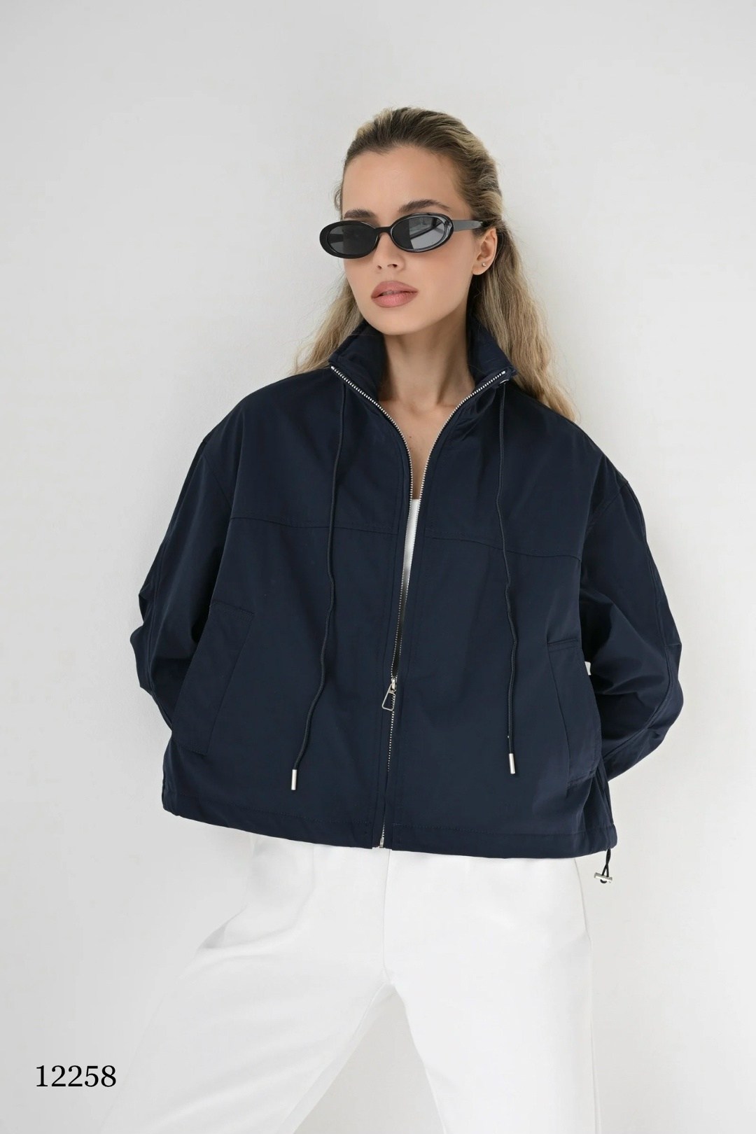 куртка оверсайз,куртка женская,легкая куртка,ветровка женская,куртка укороченная