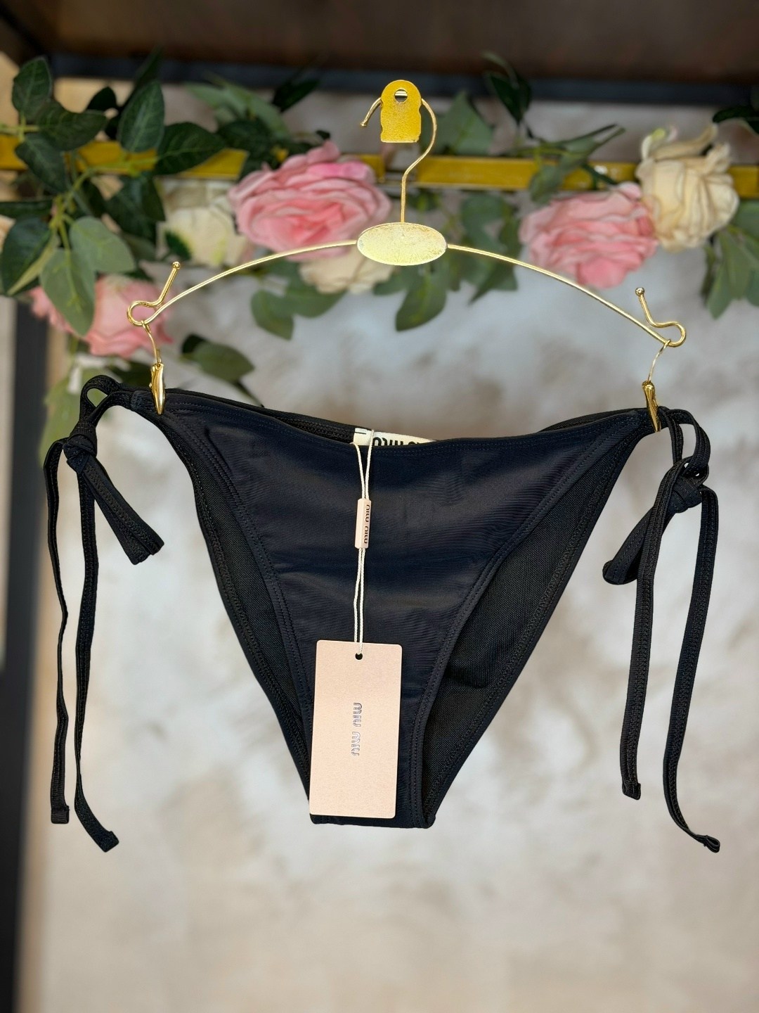 стройная девушка в купальнике,девушка в купальнике,стройные в бикини,девушка,бикини девушки