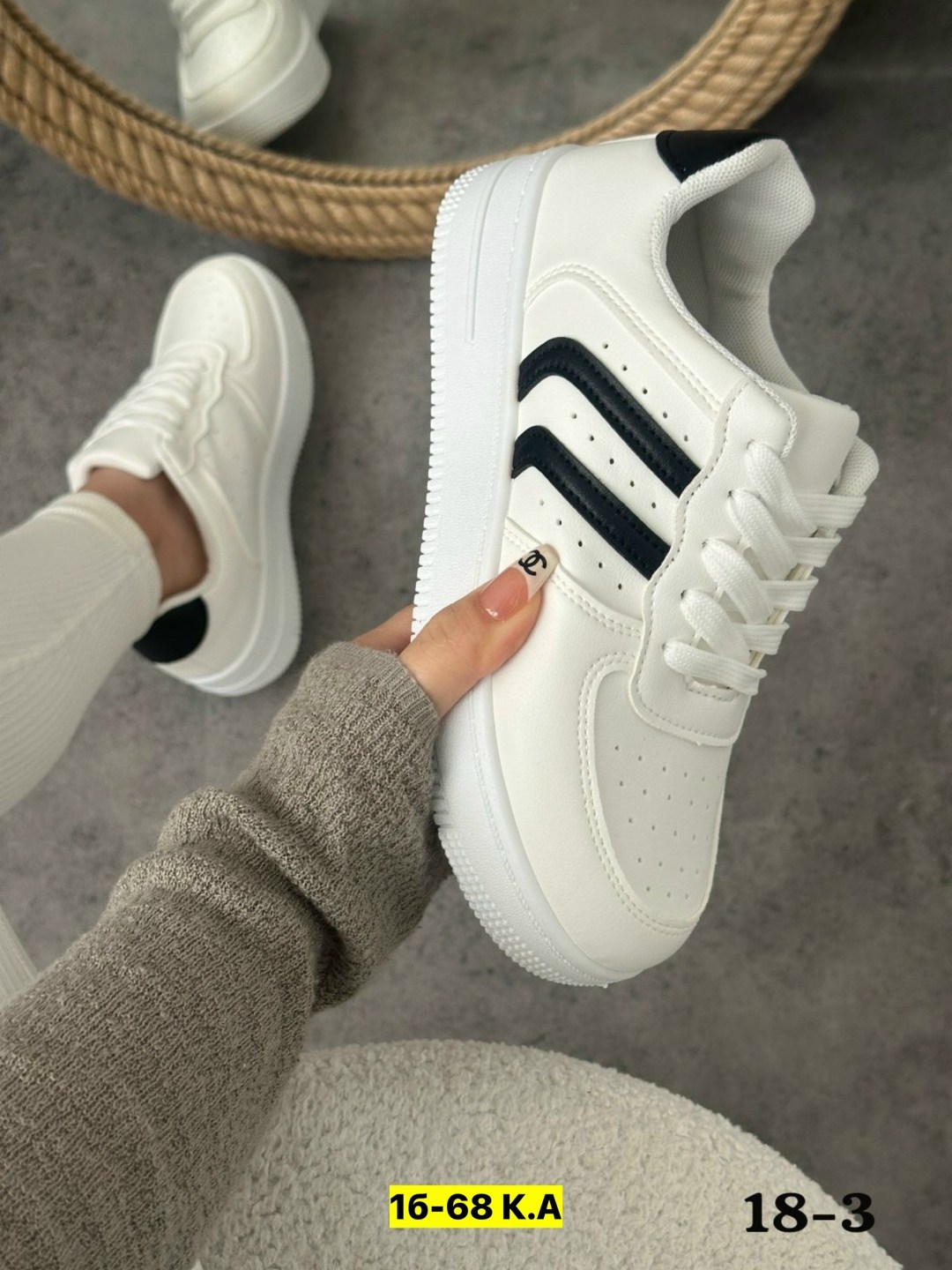 ,кроссовки женские,белые кроссовки, женская,кроссовки светлые