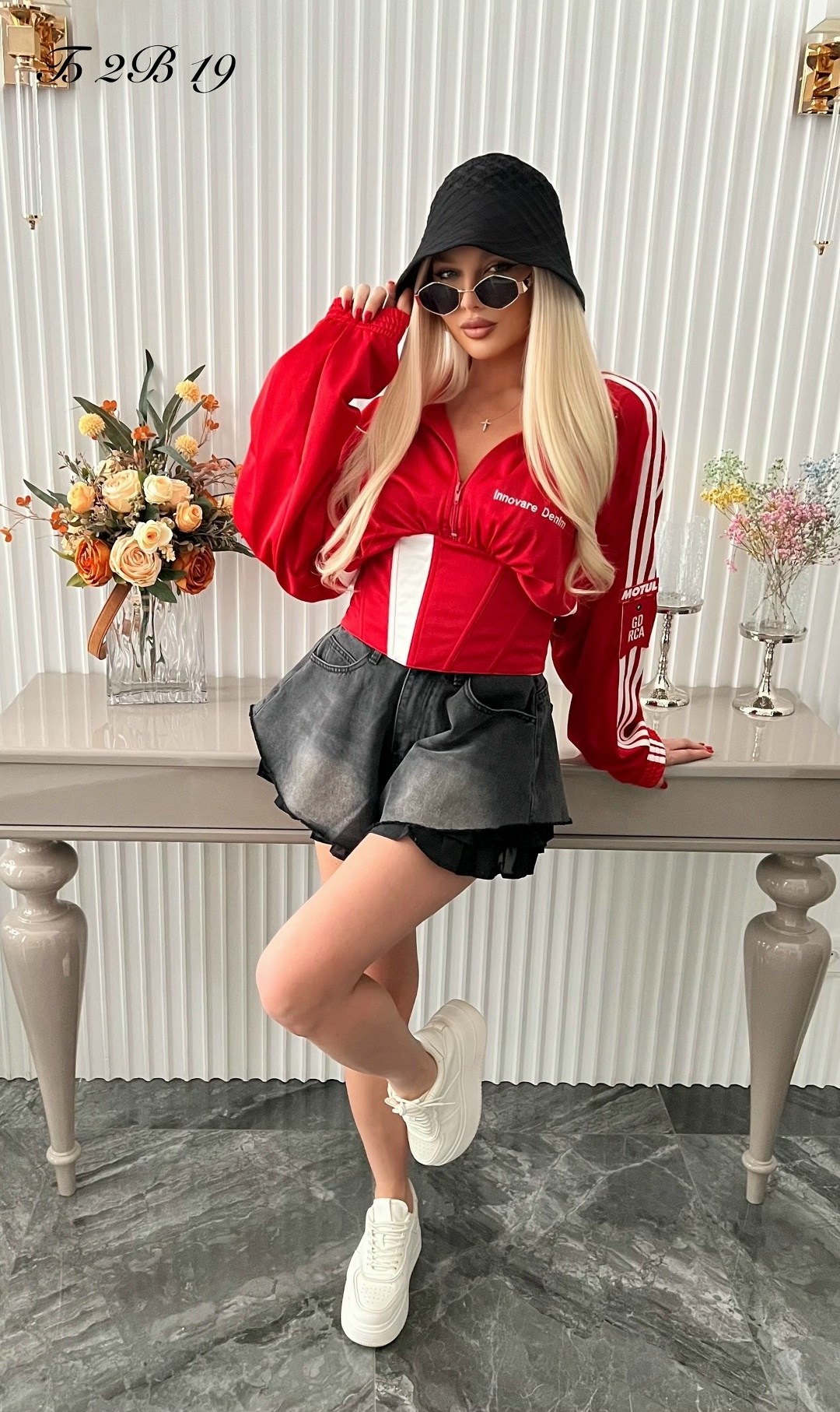 куртка бомбер,стильные костюмы,куртка женская бомбер,куртка женская,костюм с юбкой