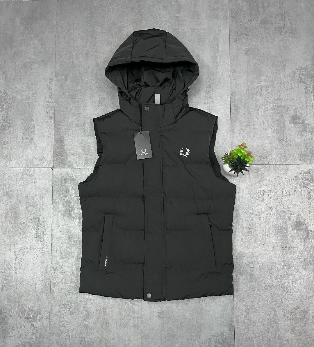 жилетка мужская,жилет утепленная,жилет,мужской жилет с капюшоном,жилет мужской