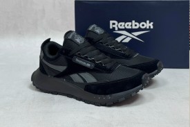 Кроссовки