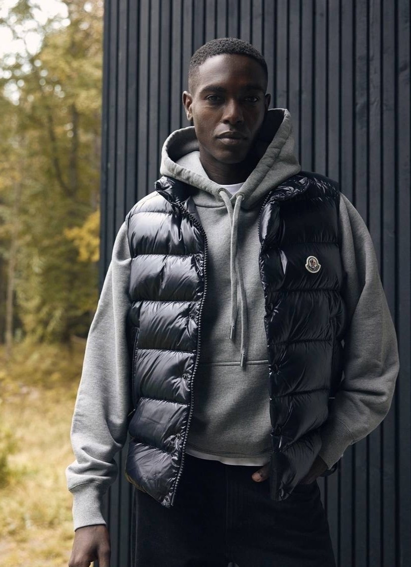 жилетка moncler,жилет moncler,жилет монклер,жилетка монклер,moncler мужской жилет