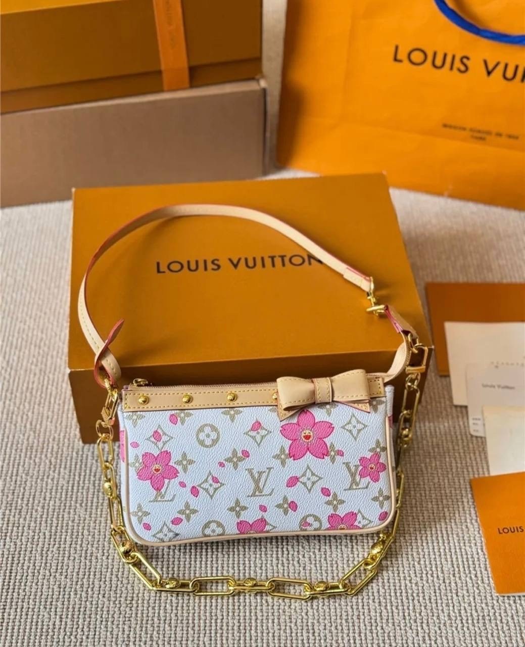 cумка louis vuitton,louis vuitton сумка на плечо,сумка женская louis vuitton,louis vuitton сумка на плечо мешок,louis vuitton сумка на плечо багет