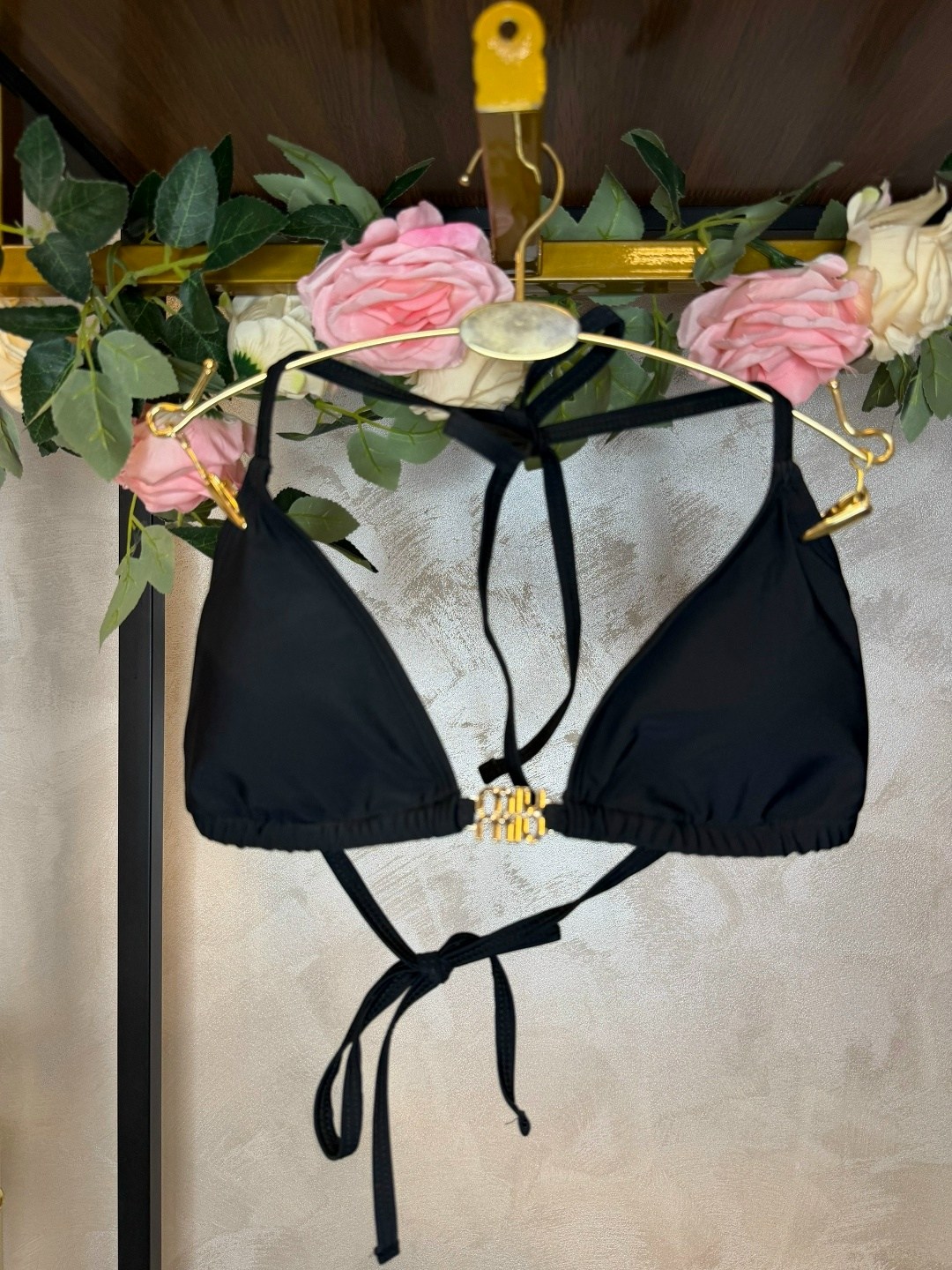 стройная девушка в купальнике,девушка в купальнике,стройные в бикини,девушка,бикини девушки