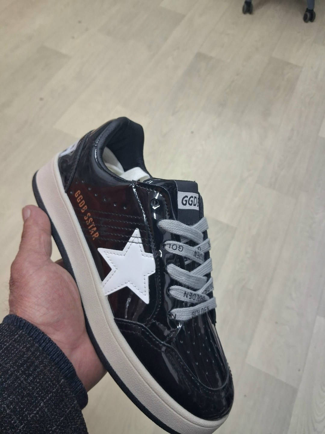 ,кеды golden goose,кеды со звездами,кеды женские golden goose,женские кеды