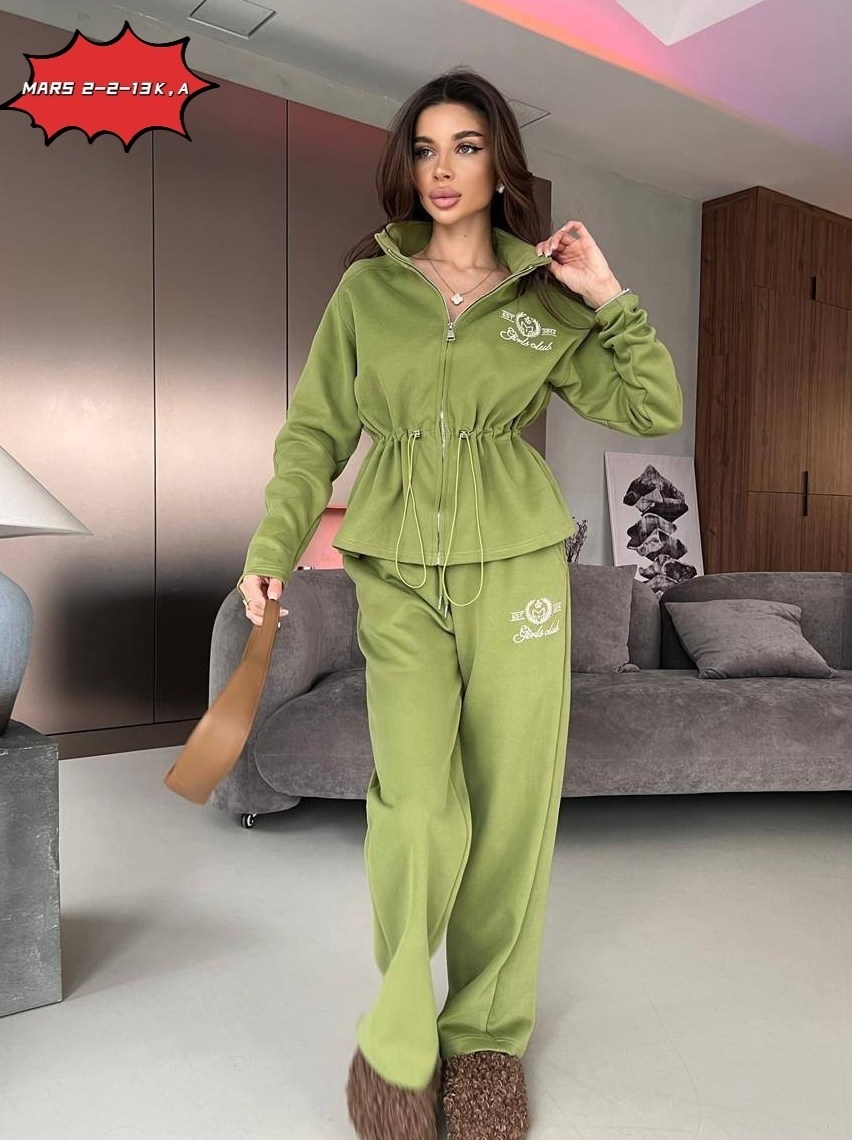 костюм женский,женский спортивный костюм,костюм спортивный,стильный костюм,костюм спорт