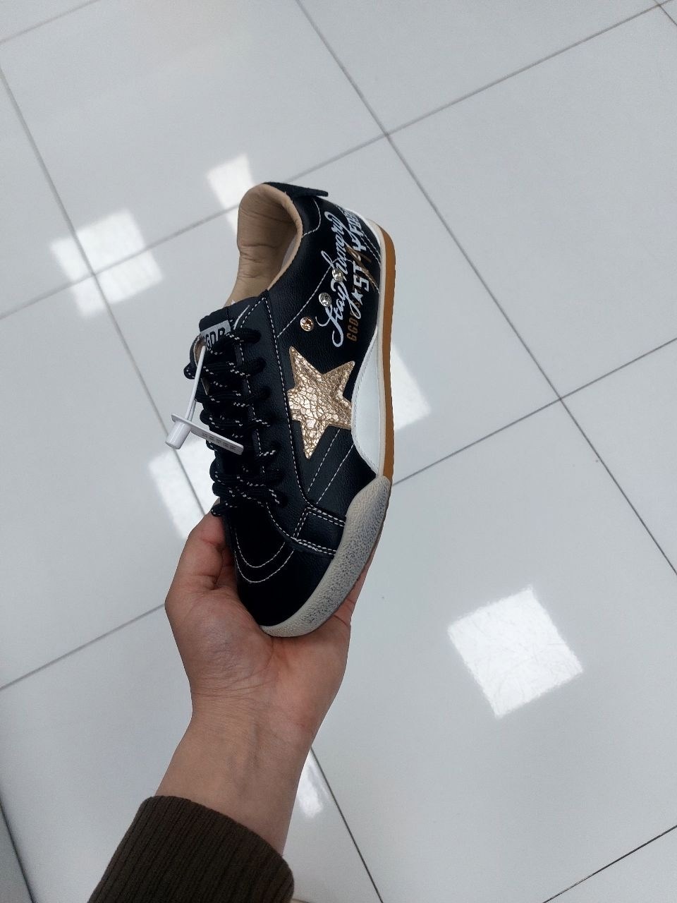 кроссовки golden goose,кроссовки ball star черного и белого цвета golden goose,,кеды golden goose,golden goose чёрные кроссовки