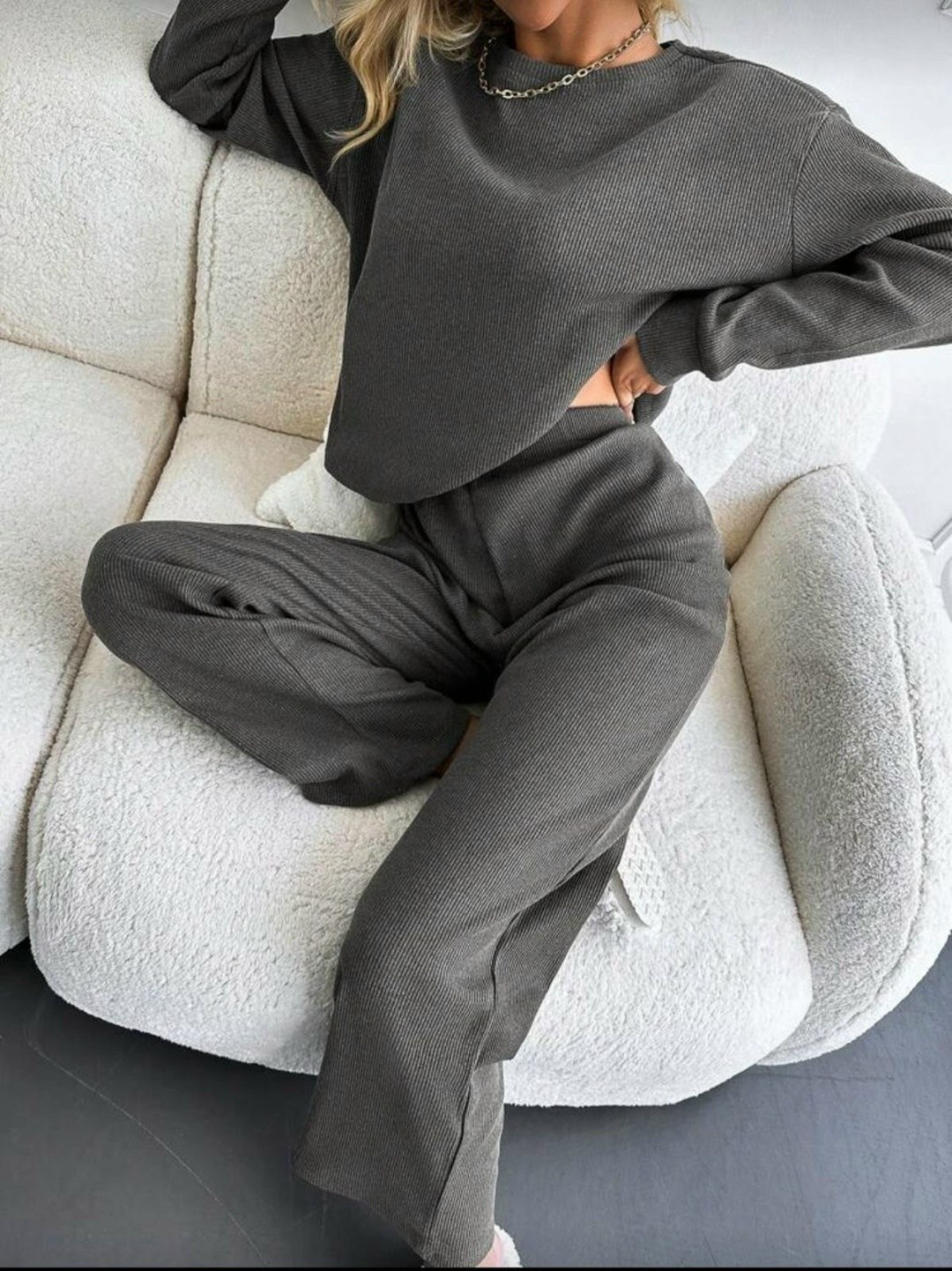 трикотажный костюм,костюм классический,стильные костюмы,трикотажные костюмы женские,костюм трикотажный с брюками