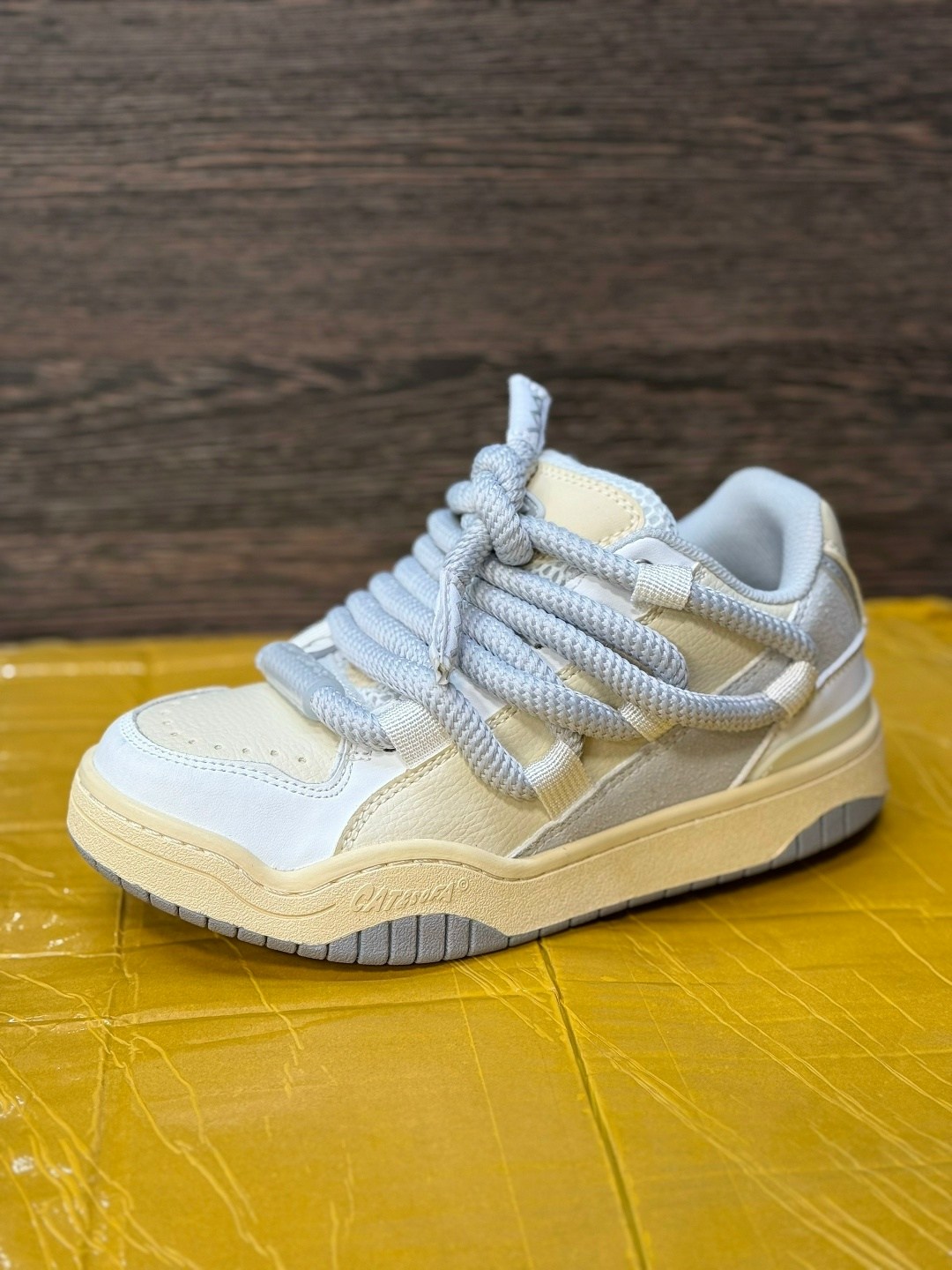 удобные кроссовки,повседневные кроссовки,модные кроссовки,,кроссовки оригинал