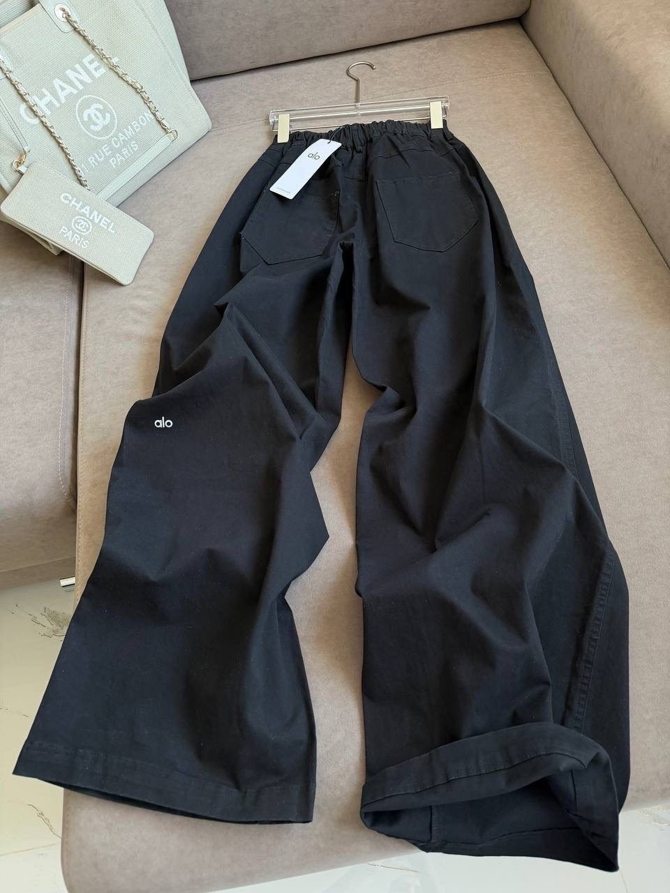 широкие брюки,брюки с широкими штанинами,брюки карго широкие,брюки карго,штаны широкие