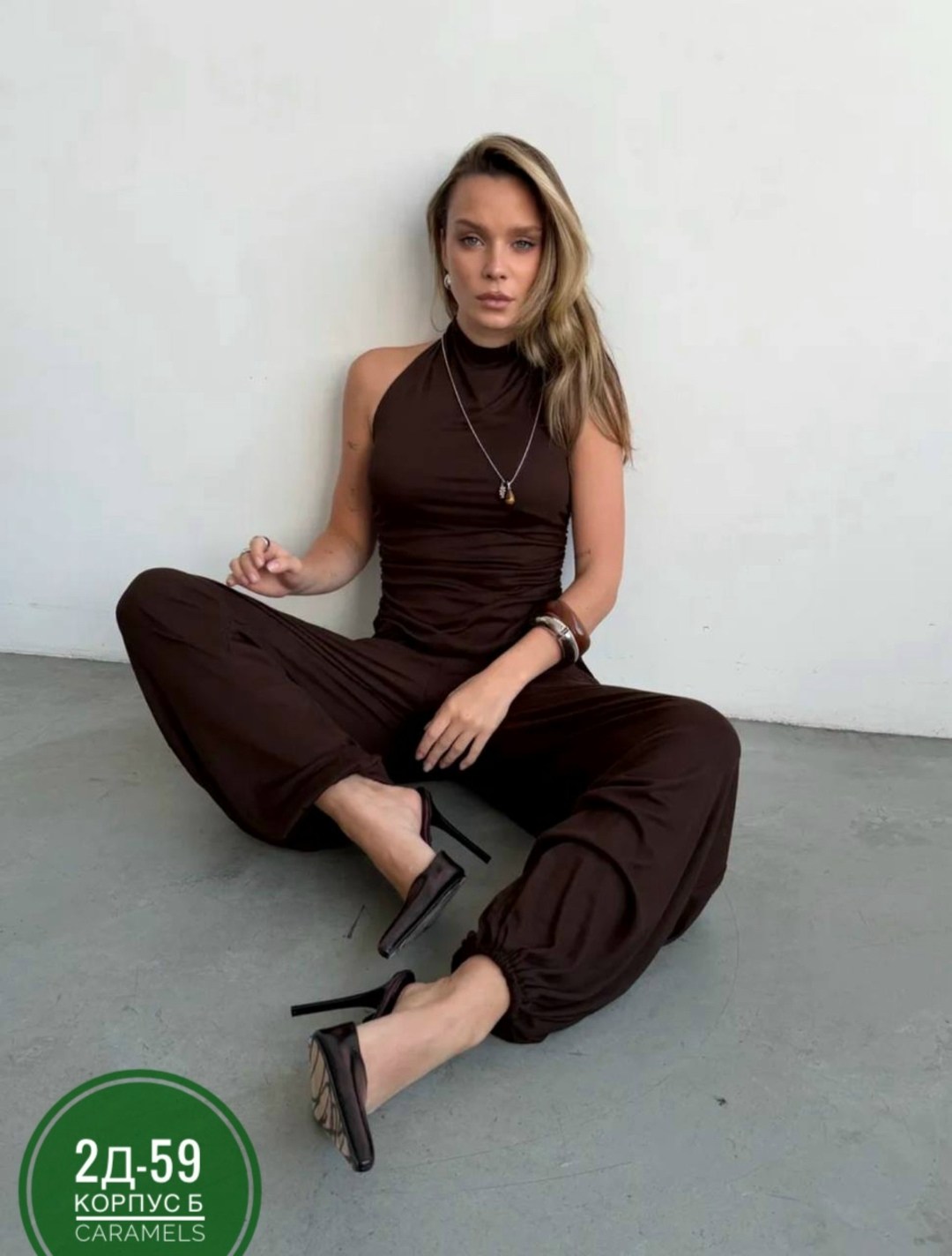 брючный комбинезон,женский брючный костюм,женские комбинезоны,комбинезон,брючный костюм