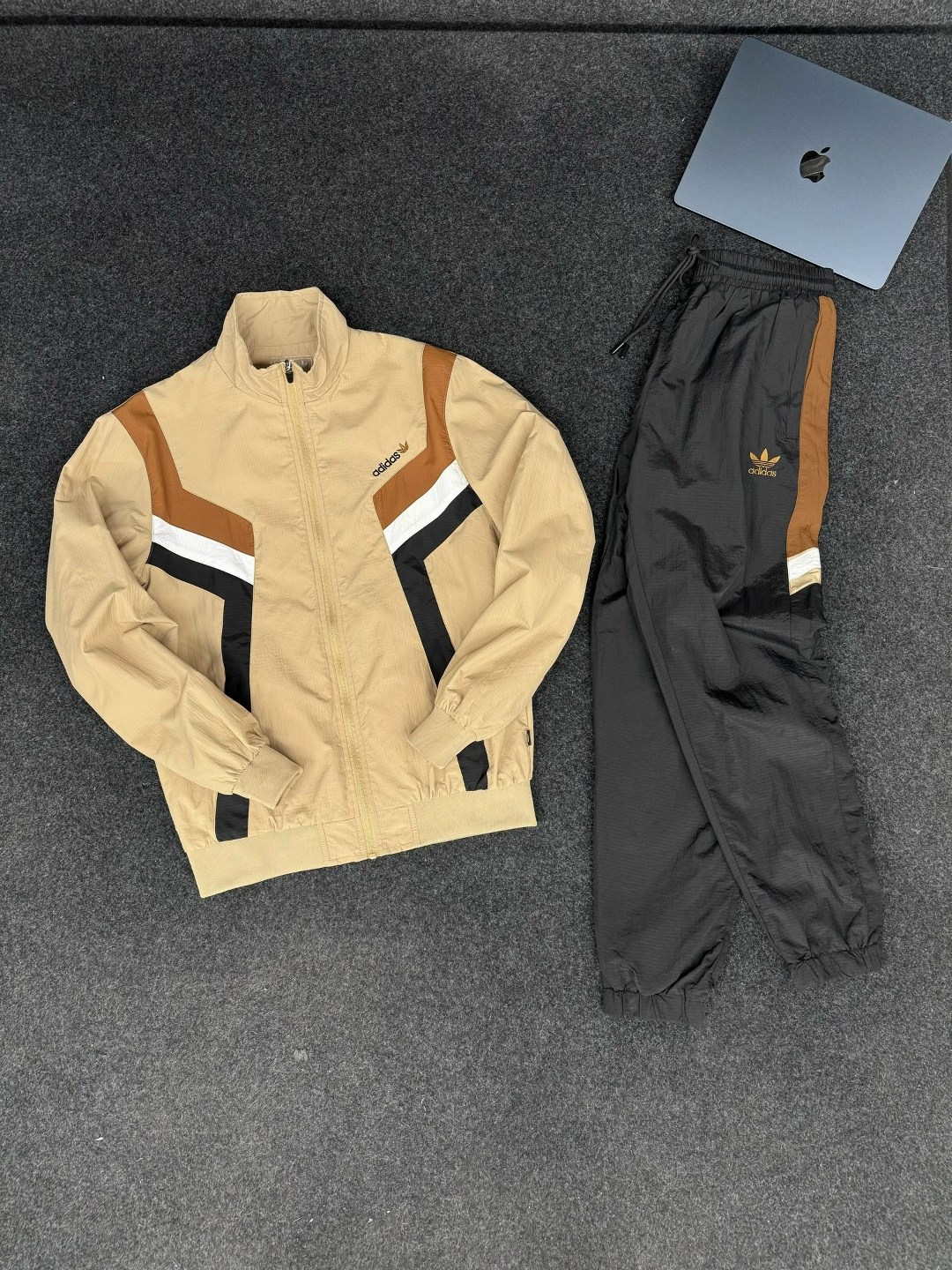 спортивные костюмы адидас материал плащевка,спортивный костюм adidas,спортивные костюмы для мужчин,спортивный костюм адидас 90,костюм adidas 90 х