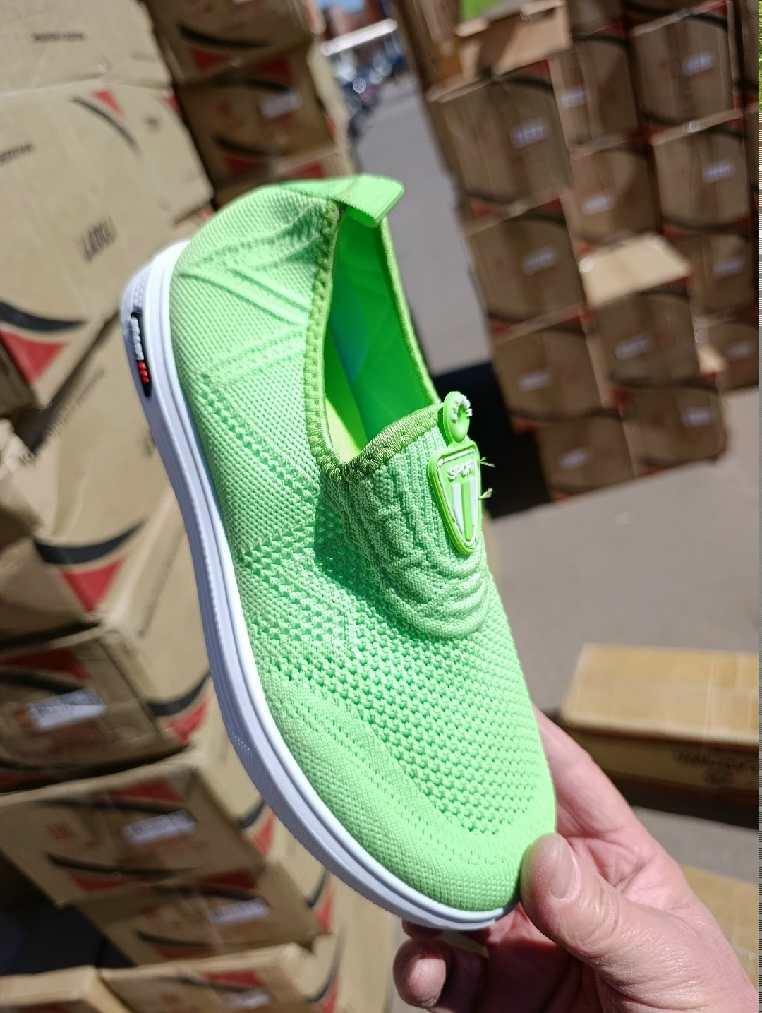 слипоны зеленого цвета,кроссовки,слипоны летние женские,спортивная ,кроссовки женскиe