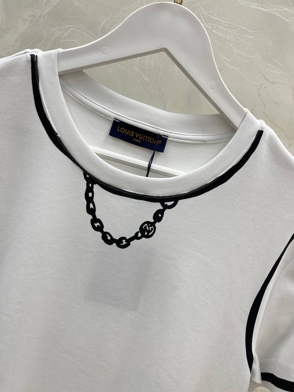 футболка диор мужская белая,футболки модные,футболки женская,футболки женские мужские,футболки белые